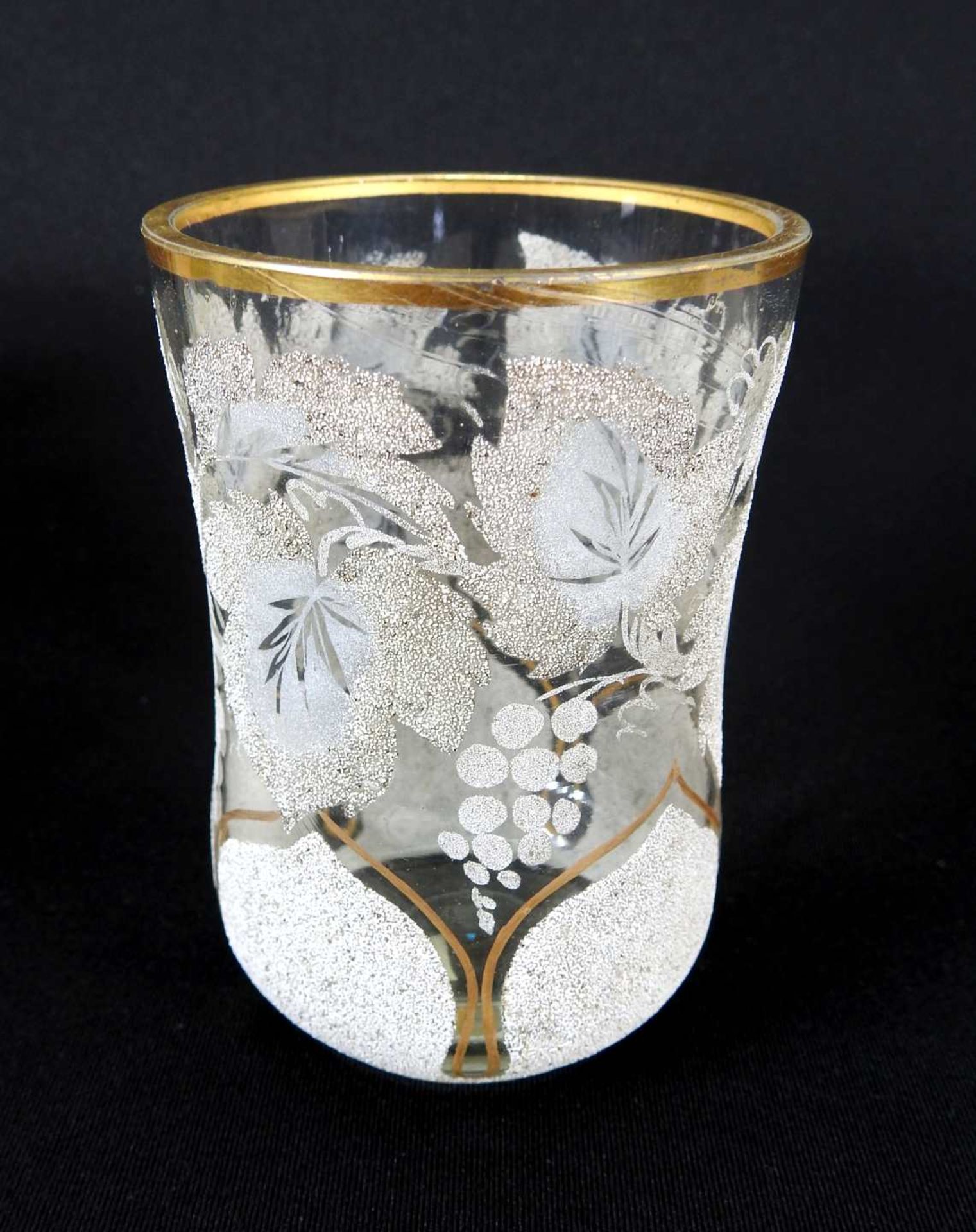Konvolut von Gläsern Glas. Konvolut bestehend aus 4 Gläsern, darunter 3 Becher aus d - Bild 5 aus 8