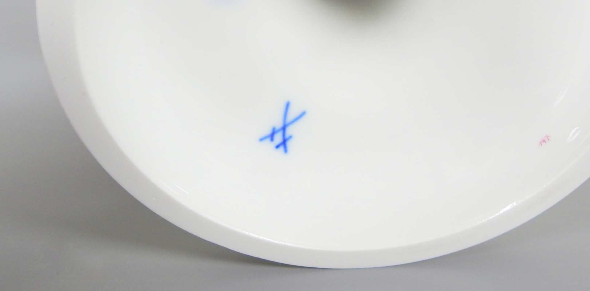 Meissen, Dessertservierset Porzellan, am Boden mit unterglasurblauer Schwertermarke, P - Image 7 of 8