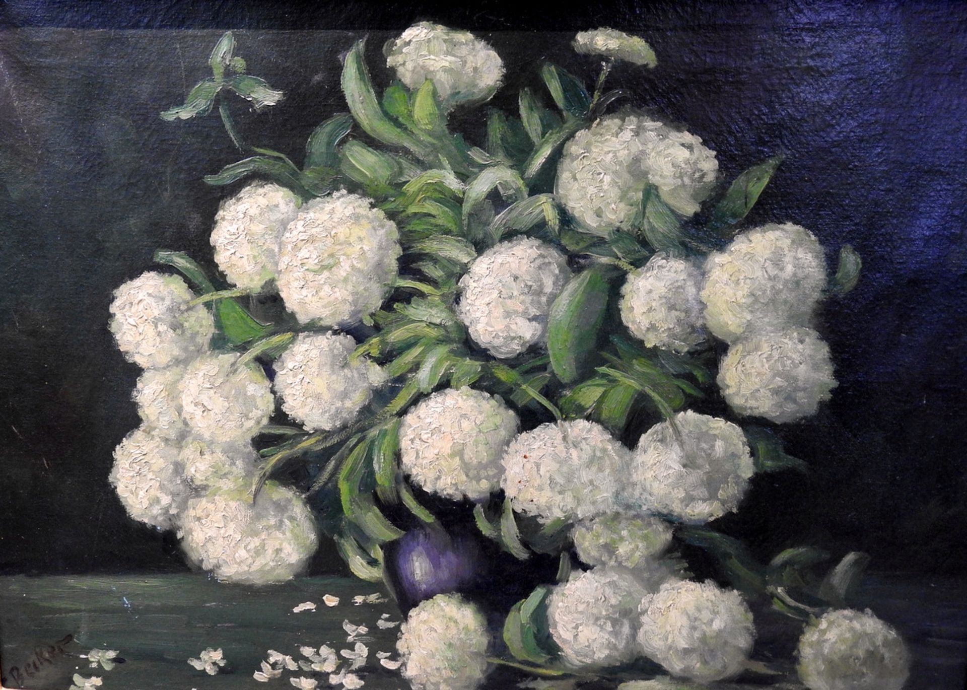 Hortensienstrauß Öl/Leinwand. Blumenstillleben mit weißen Hortensien in blauer Vase