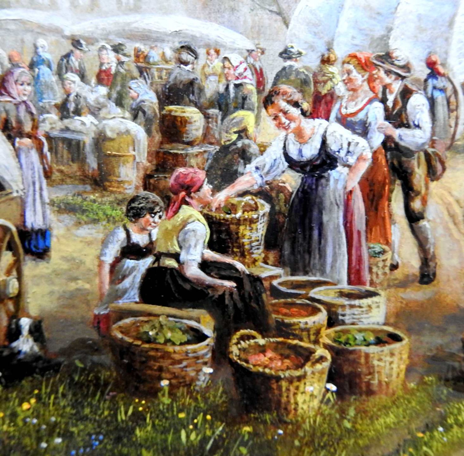 Anneliese Ladas, 1941 Oberbayern Öl/Holz. Bauernmarkt in einem Dorf, der von vielen m - Image 4 of 7