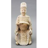 Figur eines asiatischen Mönches