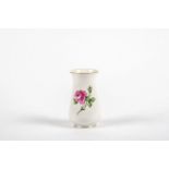 Vase mit roter Rose, Meissen