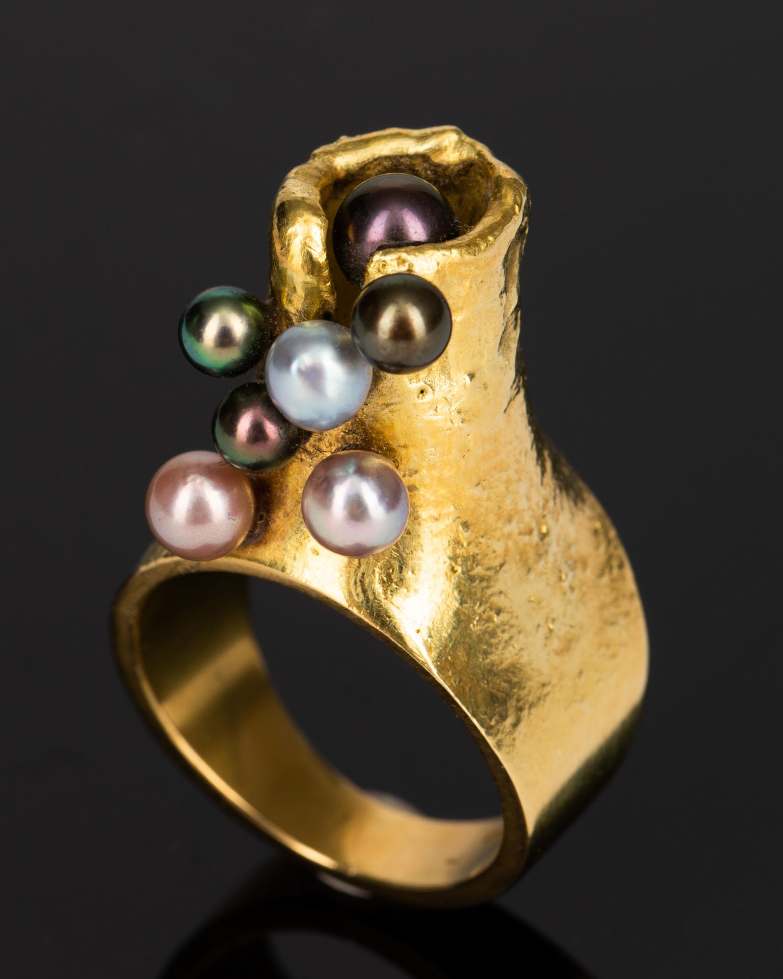 Herta & Friedrich Gebhart, Ring 18K Gold South Sea Pearls