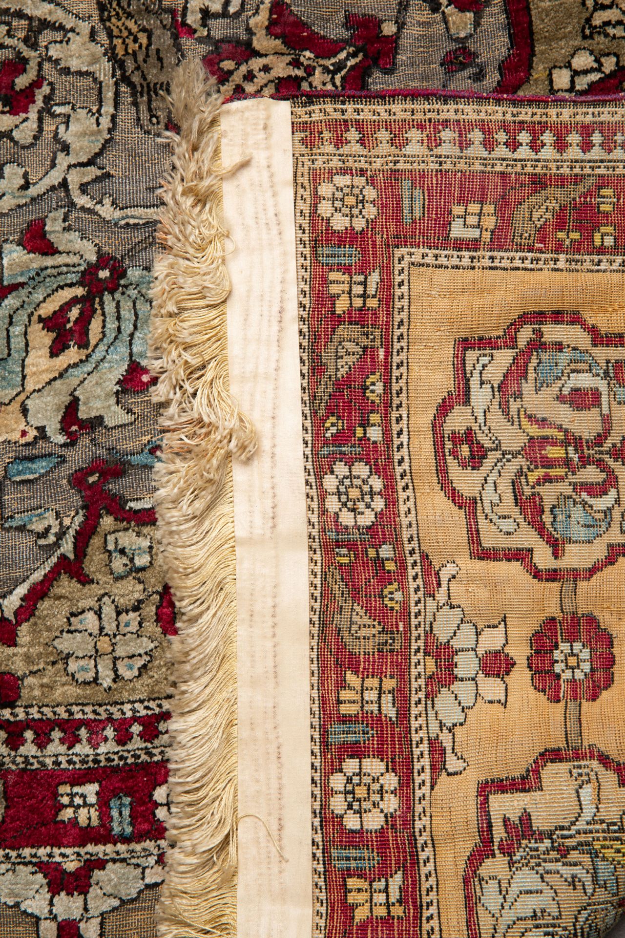 Kumkapi silk carpet - Image 4 of 5