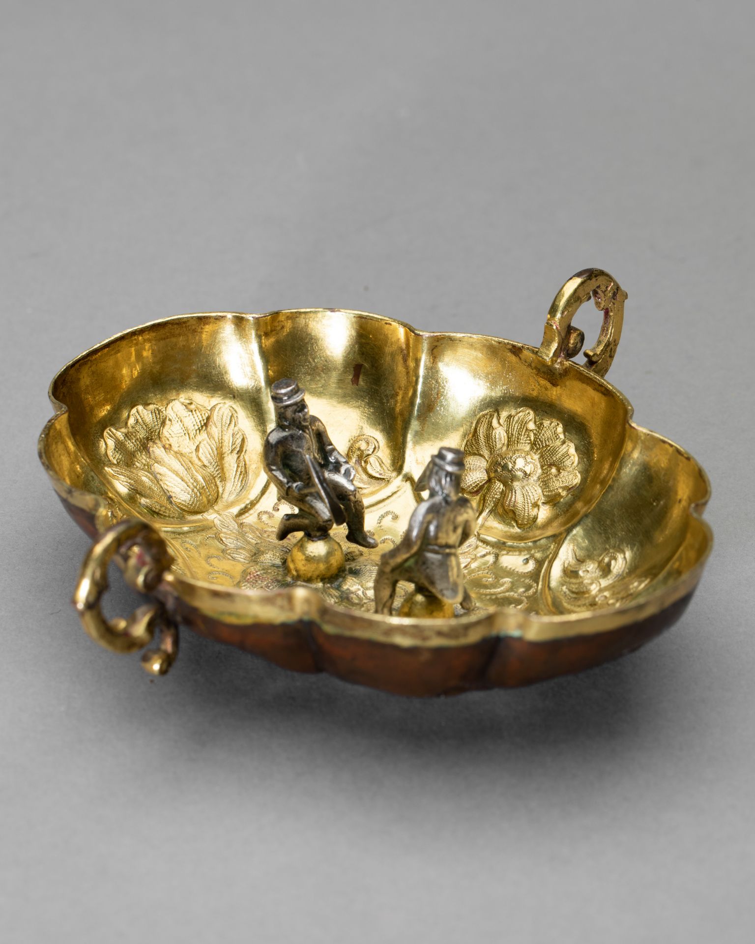 Herrengrund, Gilded winetaste copperbowl with miner figurines