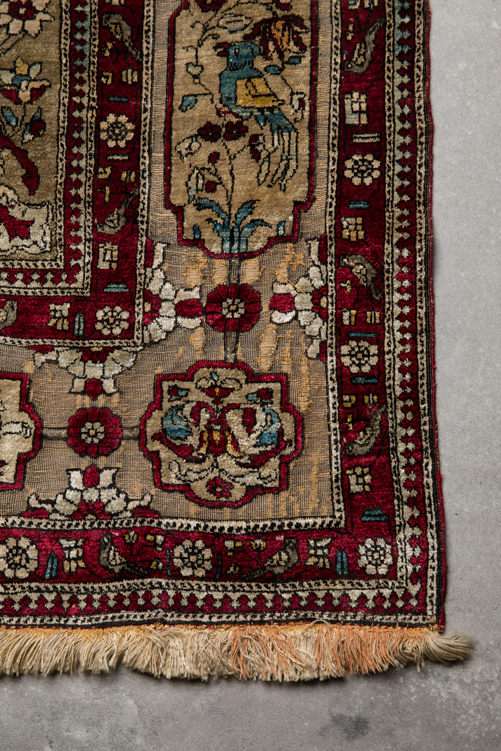 Kumkapi silk carpet - Image 3 of 5