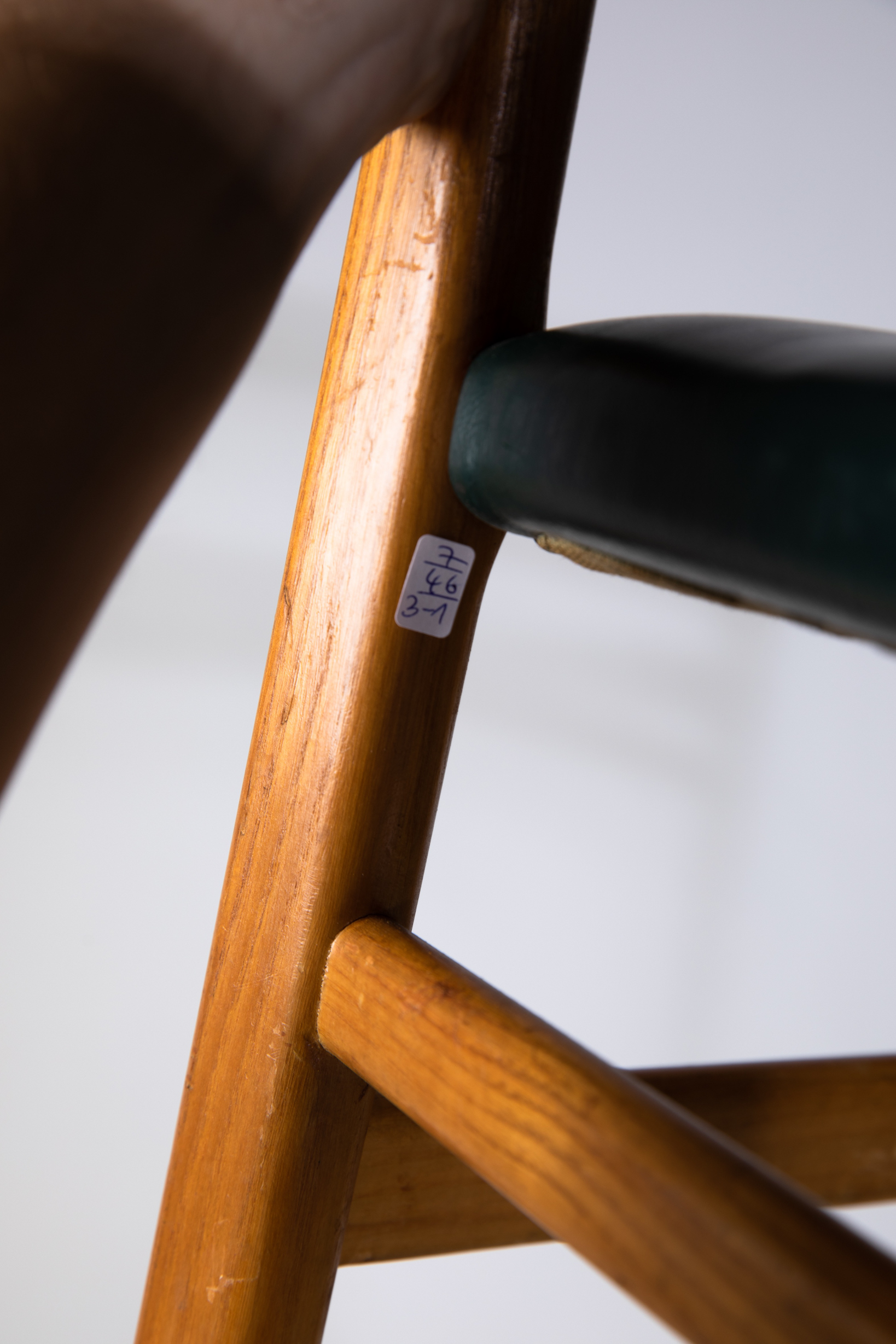 Gio Ponti Cassina 2 Chairs Leggera limited for 'De Bijenkorf' Eindhoven - Image 2 of 3