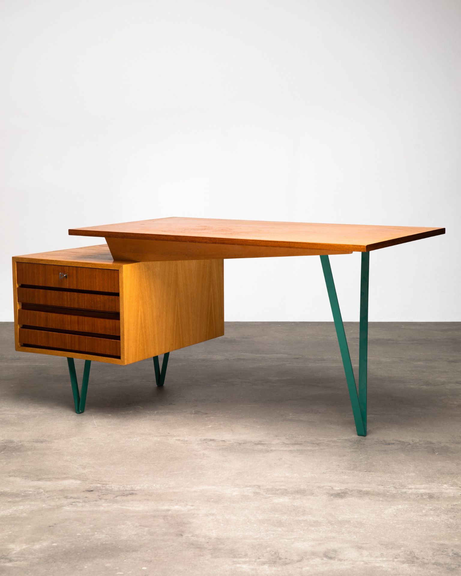 Christa von Paleske, Desk from the 309 Series