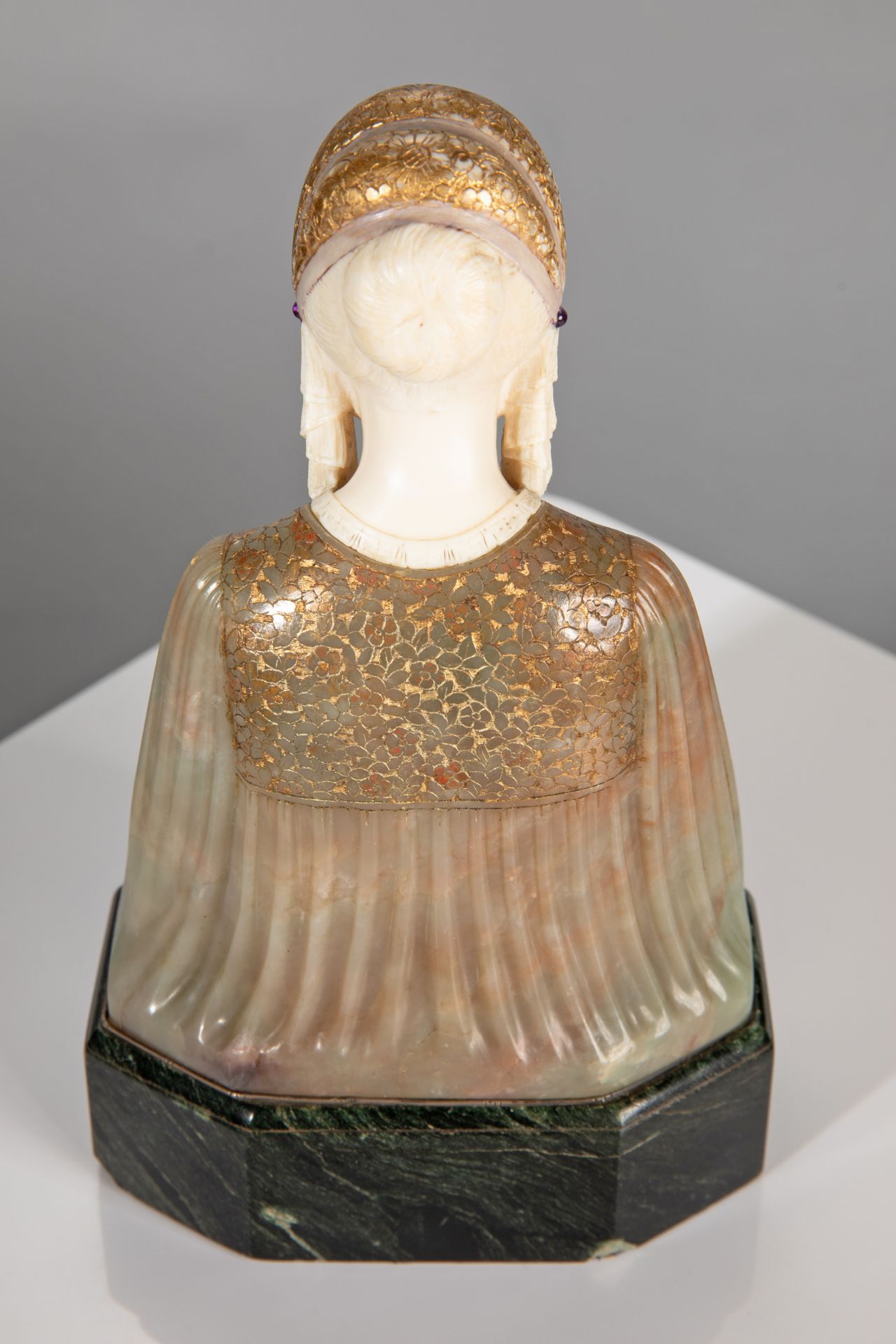 Emil Geiger, Ivory, Alabaster bust of a young girl - Bild 6 aus 6