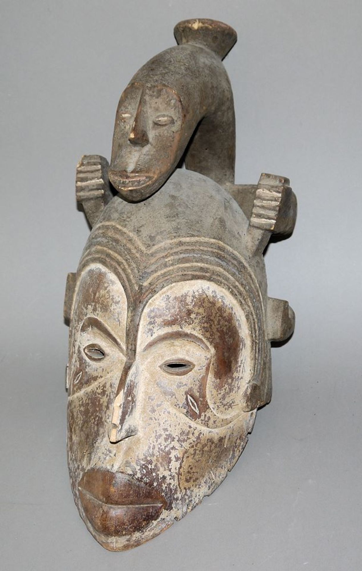 Helmmaske "Agbogho Mmwo" der Ibo/Igbo, Nigeria