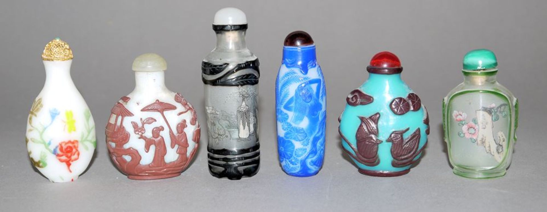 6 chinesische Snuffbottle aus Pekinglas, 20. Jh. - Image 2 of 2