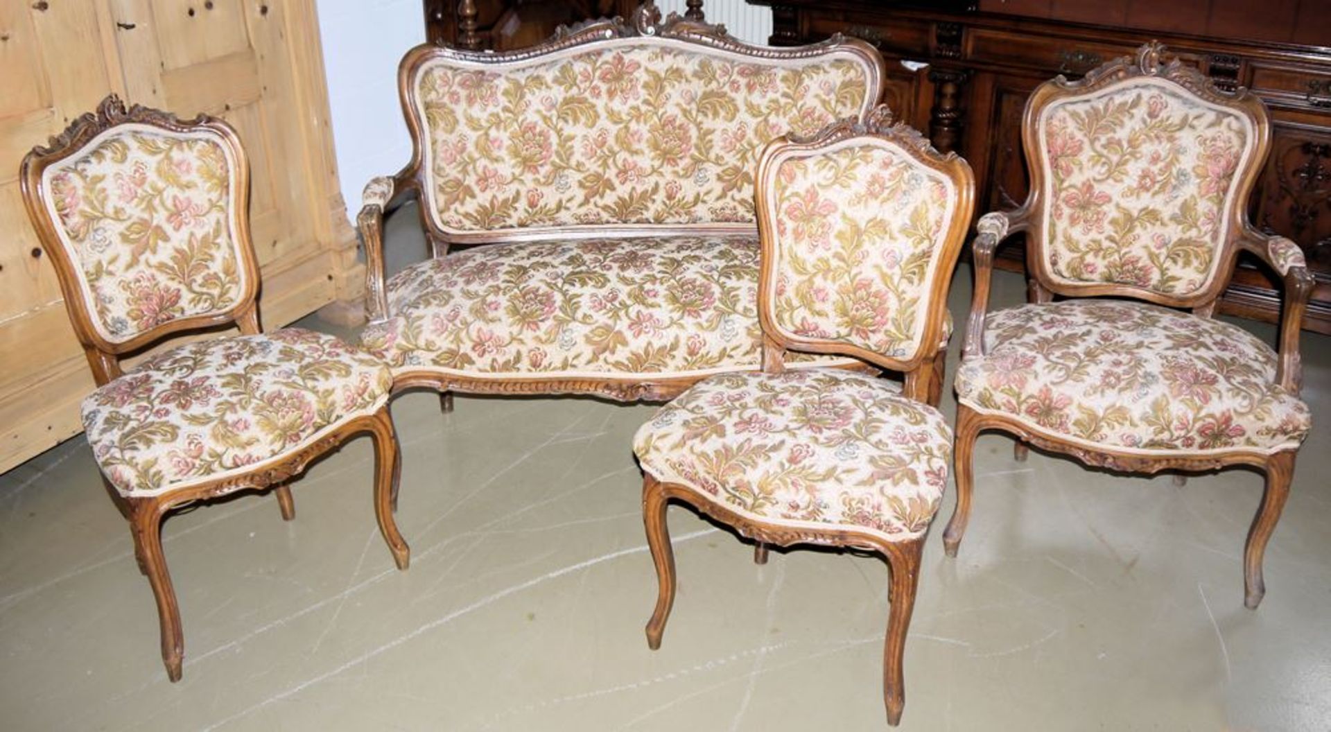 Garnitur bestehend aus Sofa und 3 Stühlen, Rokokostil nach 1900