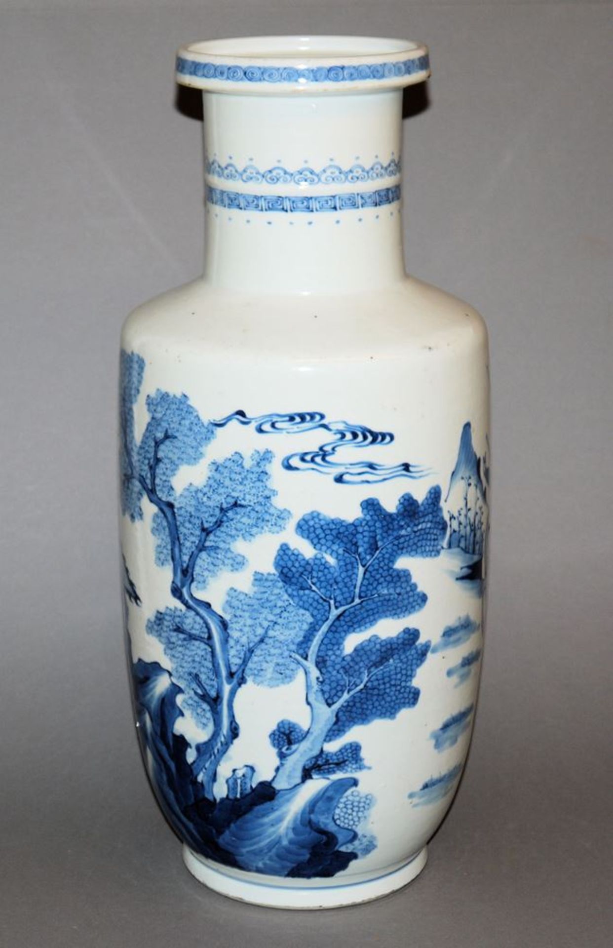 Große Blauweiß-Vase, Form Bangcui, wohl Guangxu-Zeit, China, Ende 19. Jh. - Bild 3 aus 5
