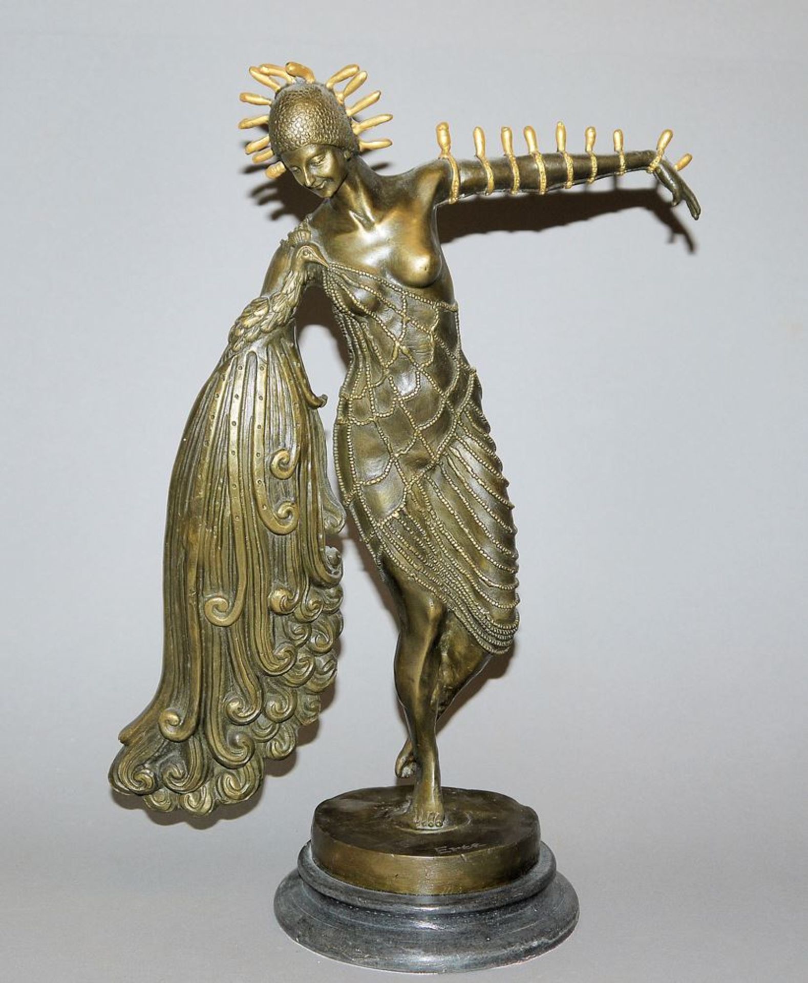 Erté, Pfauentänzerin "Diva" der 1920er Jahre, Bronzeplastik, Multiple