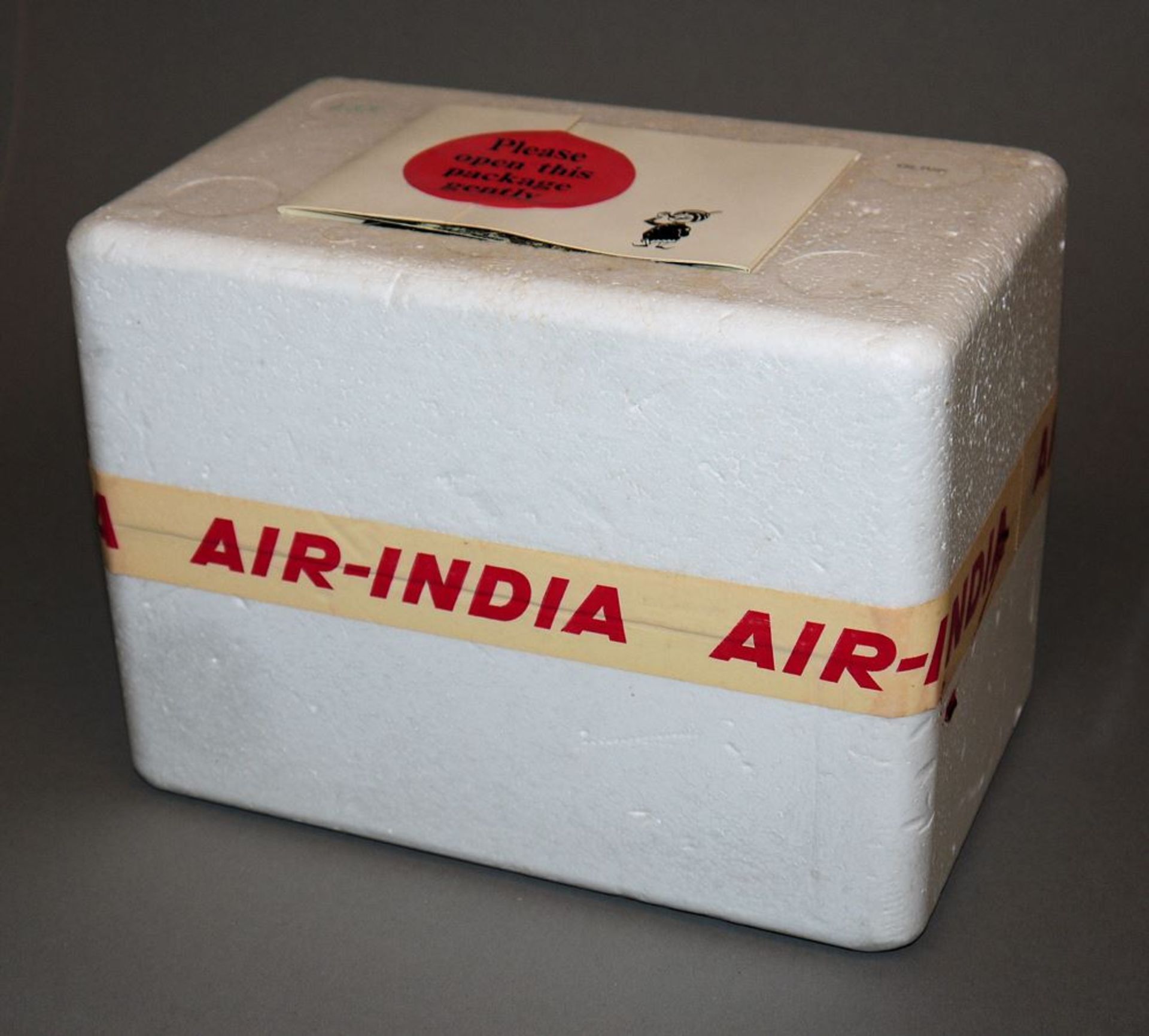 Salvador Dali, "Swan Elephant Ashtray" for AIR INDIA 1967, sealed in a gift box - Image 2 of 4