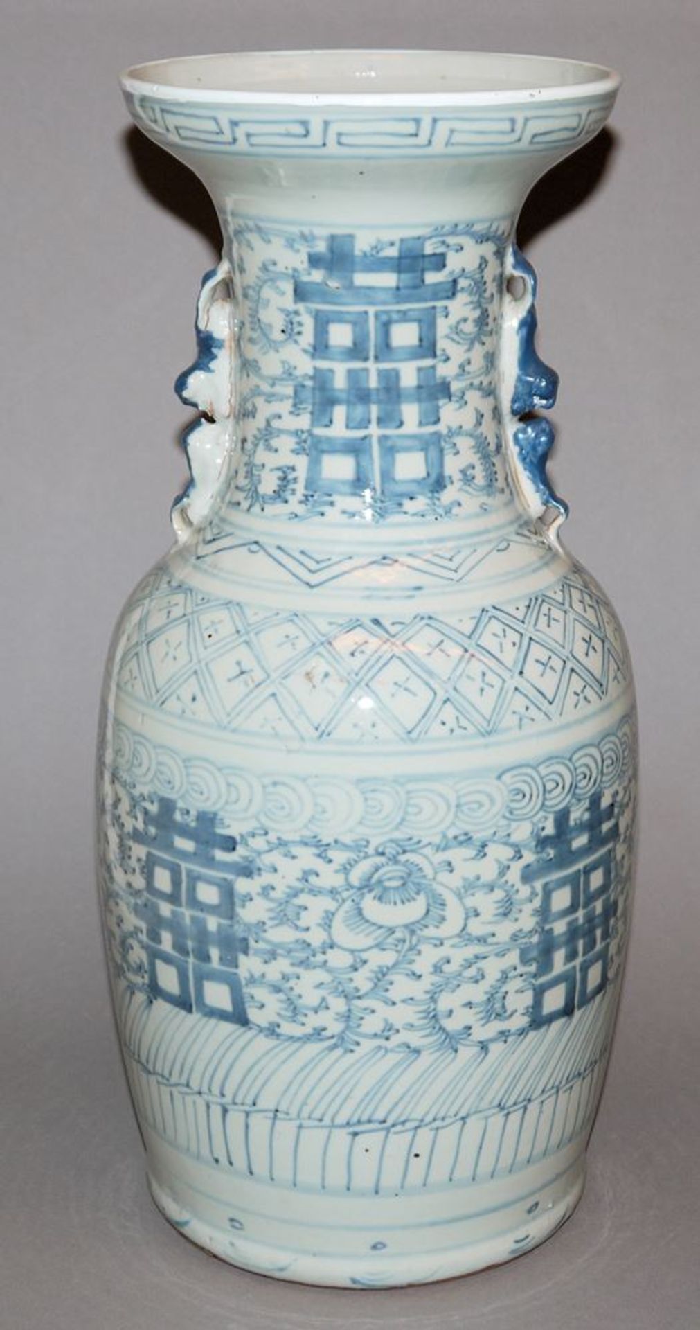 Große "Hochzeits-Vase" der späten Qing-Zeit, China 19. Jh.