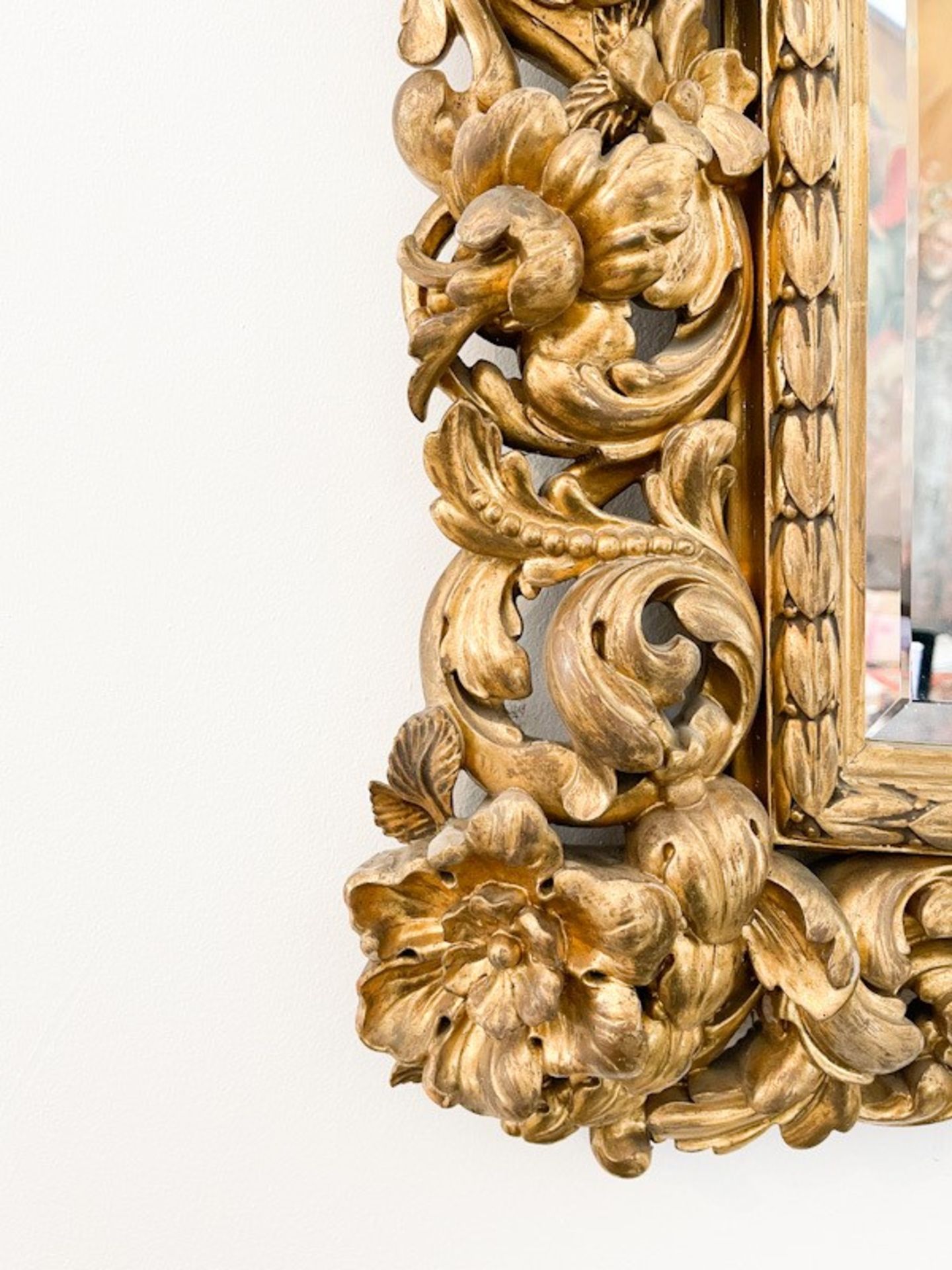 Prunkvoll geschnitzer goldener Spiegel - Image 2 of 3
