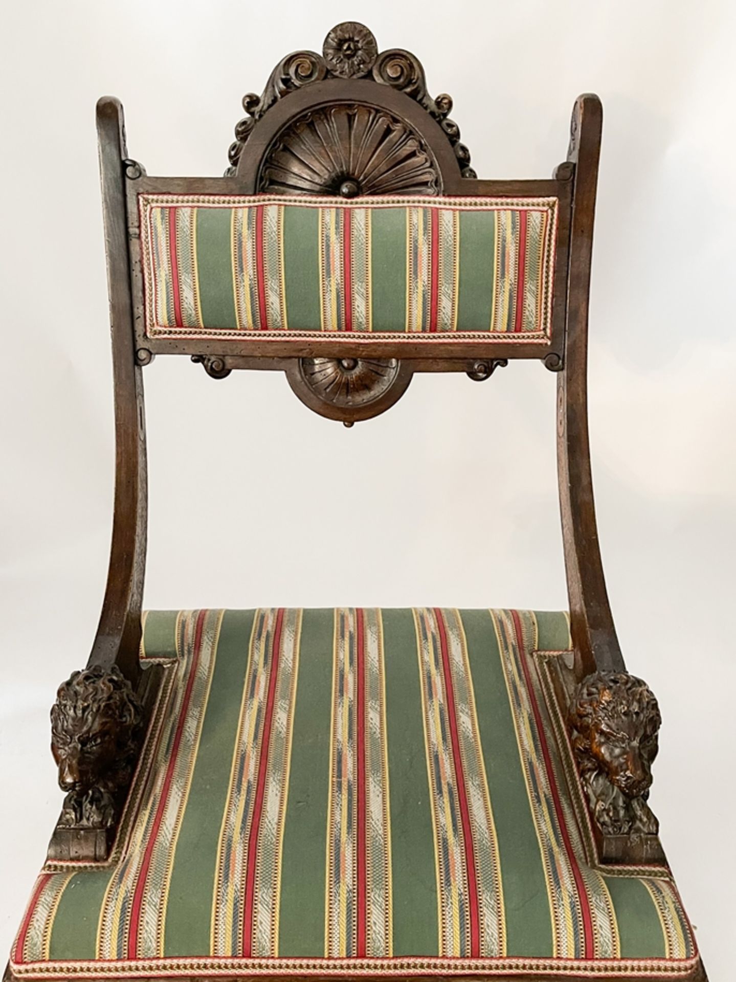 Prunkvoller Stuhl mit Löwenköpfen - Image 6 of 7