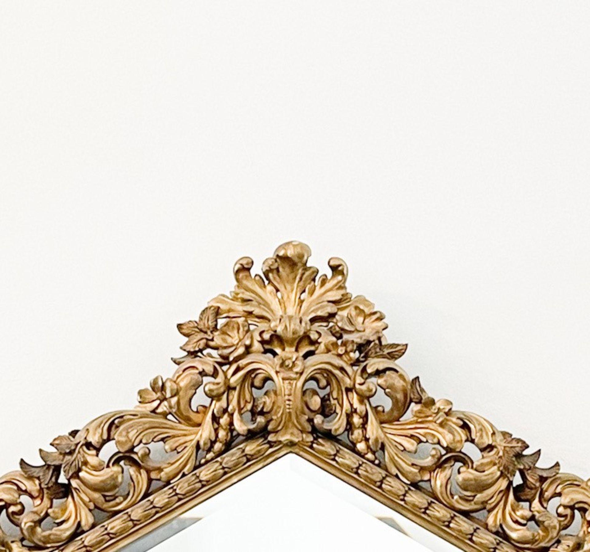 Prunkvoll geschnitzer goldener Spiegel - Image 3 of 3