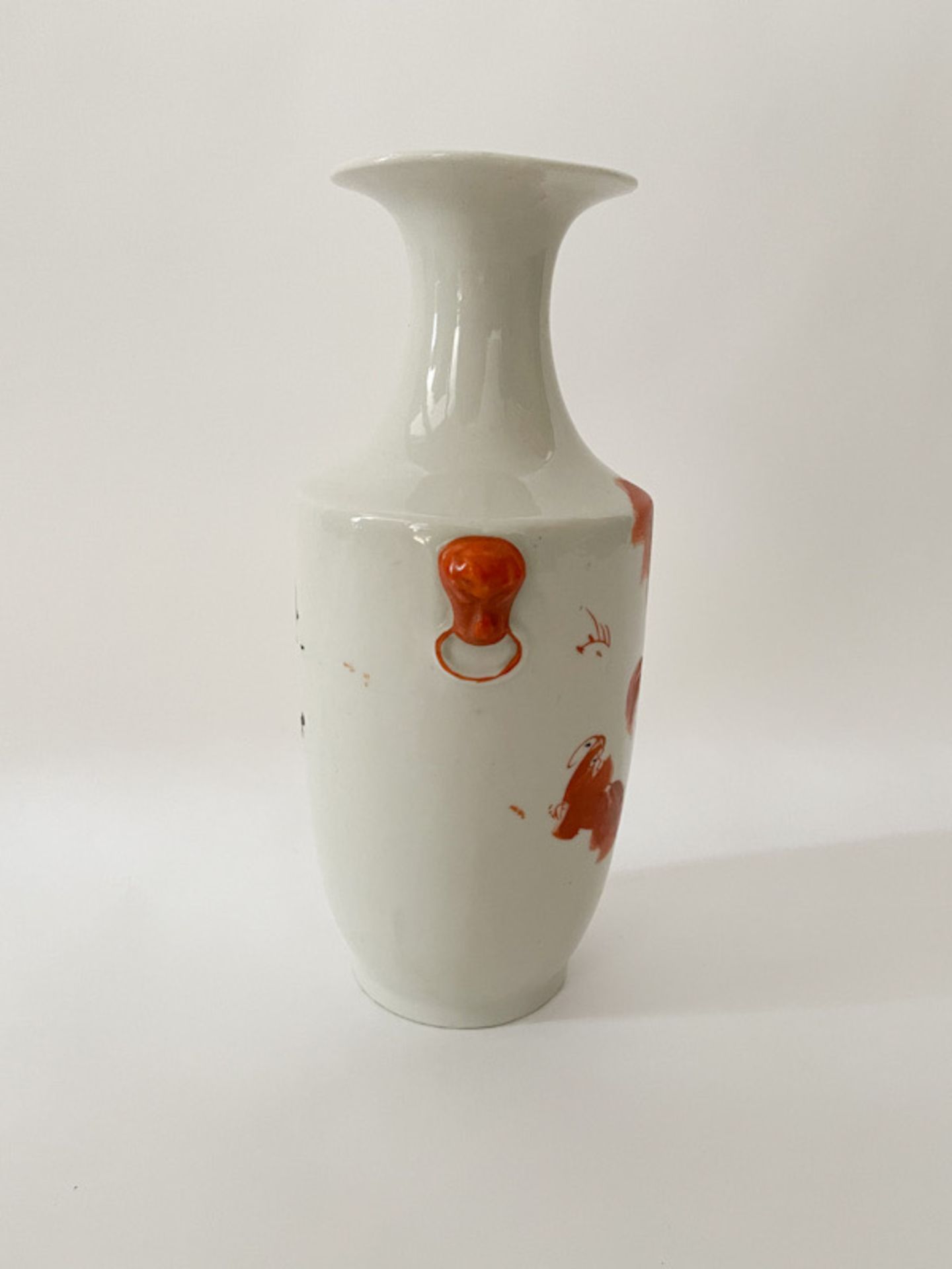 China Vase mit roten Fu Löwen - Bild 6 aus 7