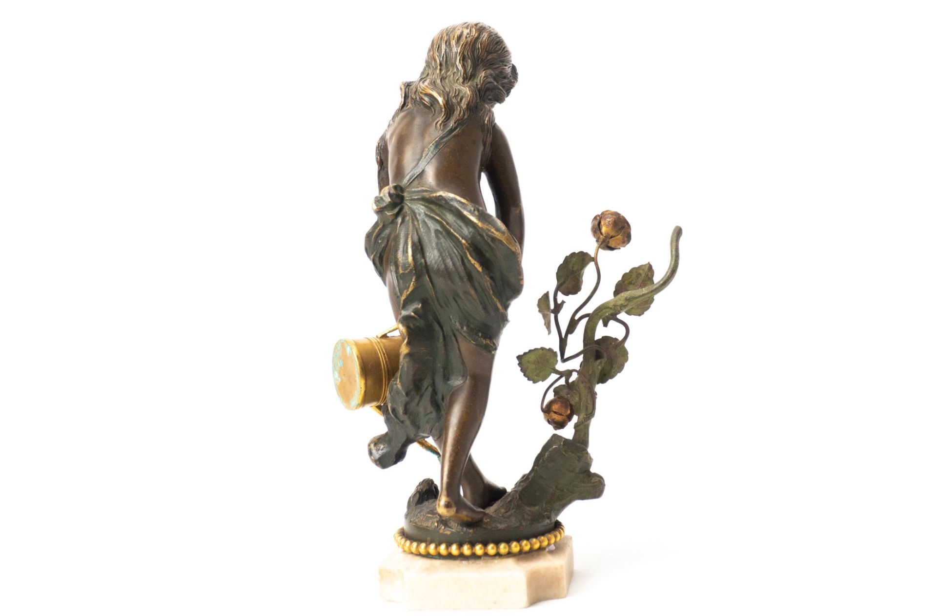 Bronzefigur "Blumenmädchen mit Gießkanne" - Bild 5 aus 8
