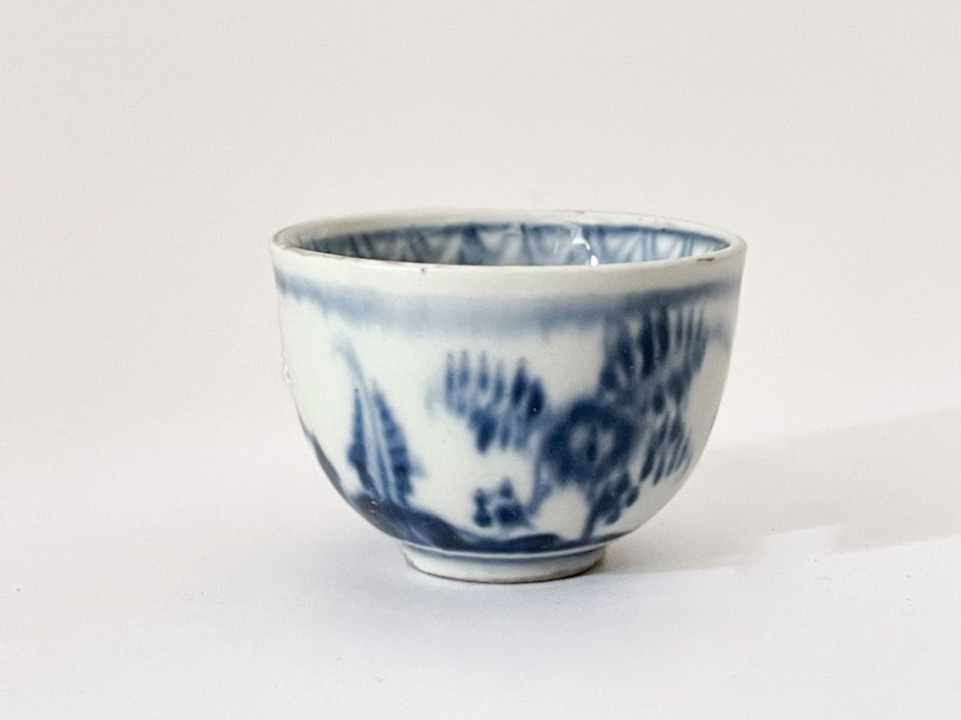 Alte chinesische blau weiße Porzellankumme - Bild 4 aus 6