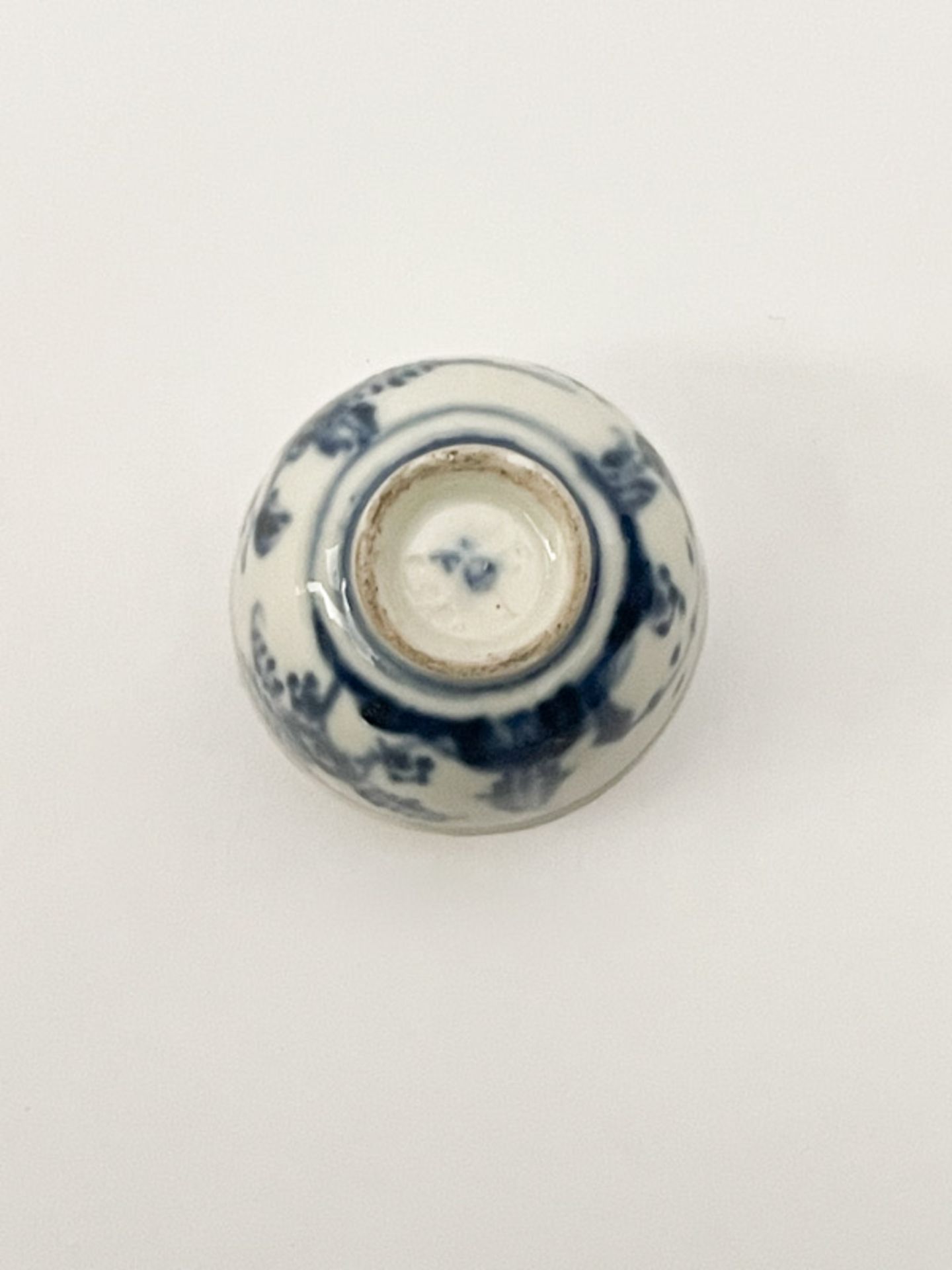 Alte chinesische blau weiße Porzellankumme - Bild 6 aus 6