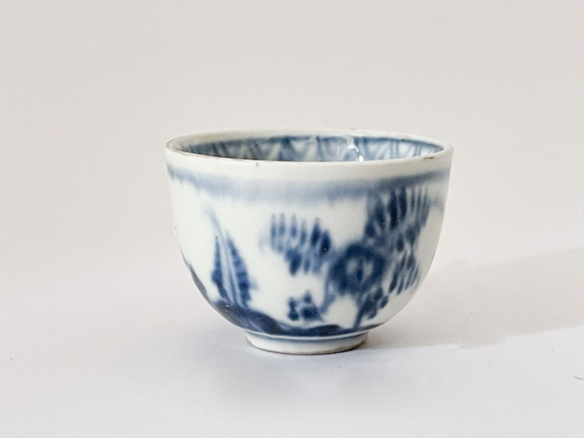Alte chinesische blau weiße Porzellankumme - Bild 3 aus 6