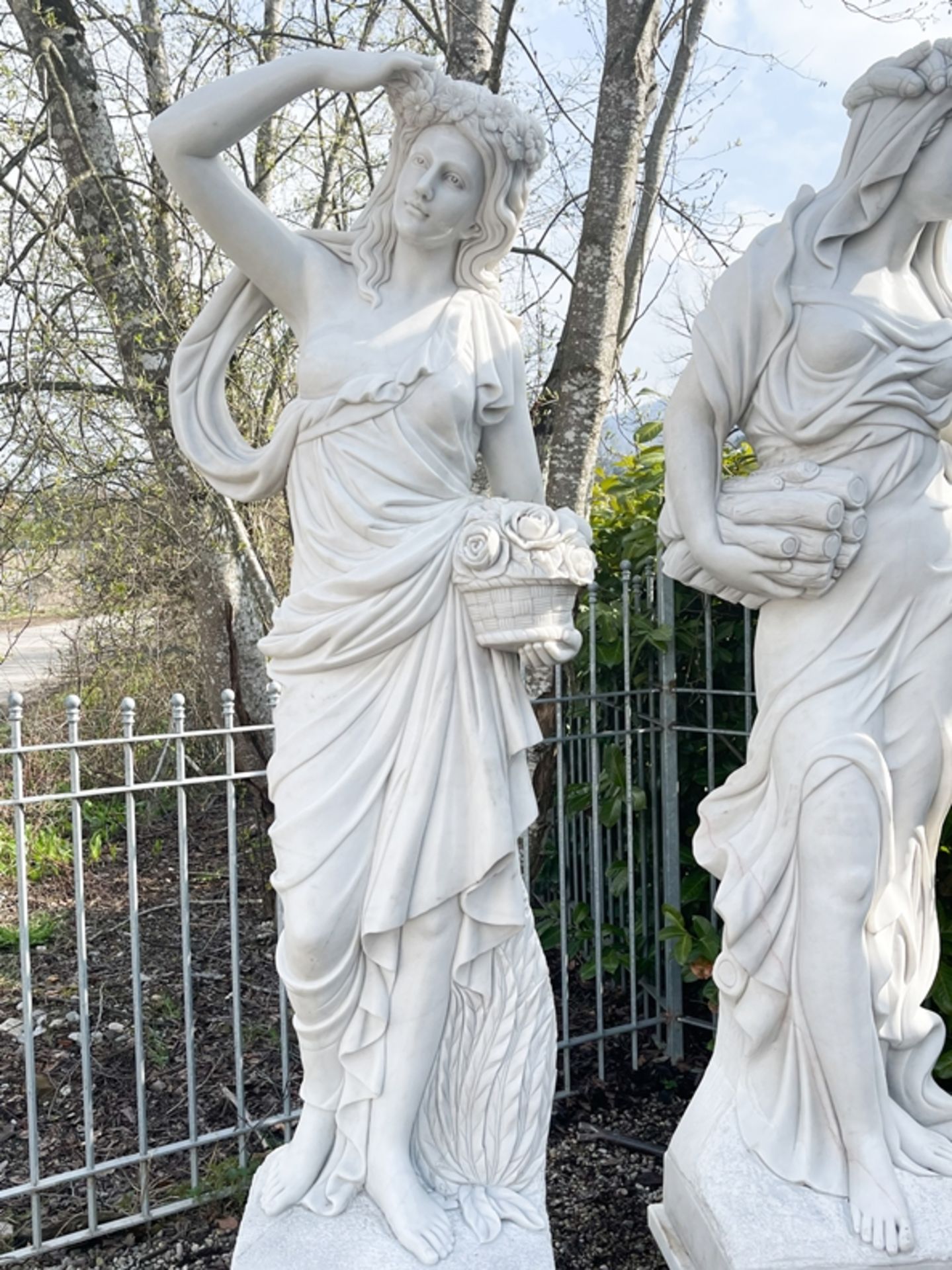 Monumentale Marmorfiguren "Vier Jahreszeiten" - Bild 3 aus 18