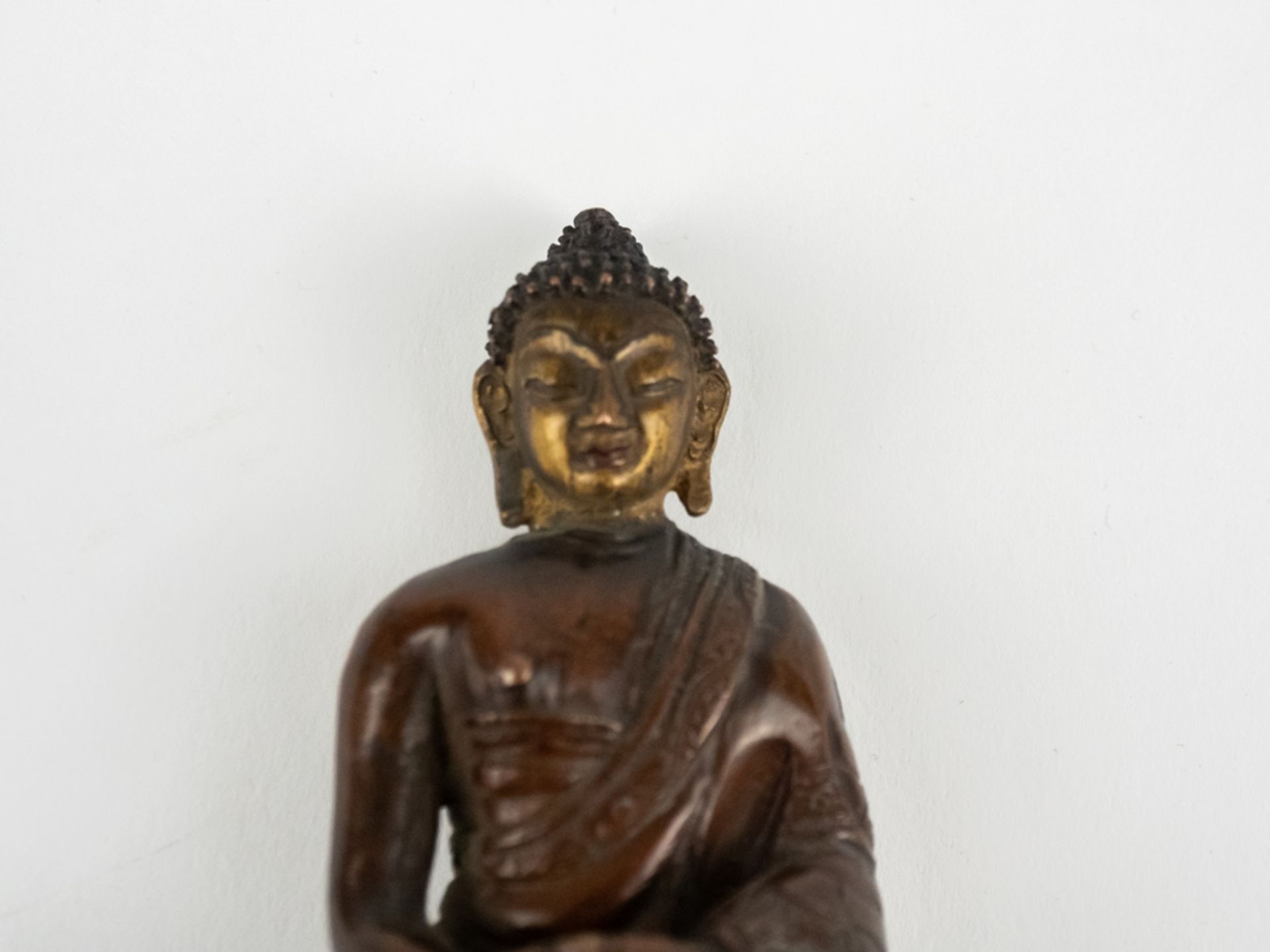 Alter kleiner Bronze Buddha - Image 6 of 9