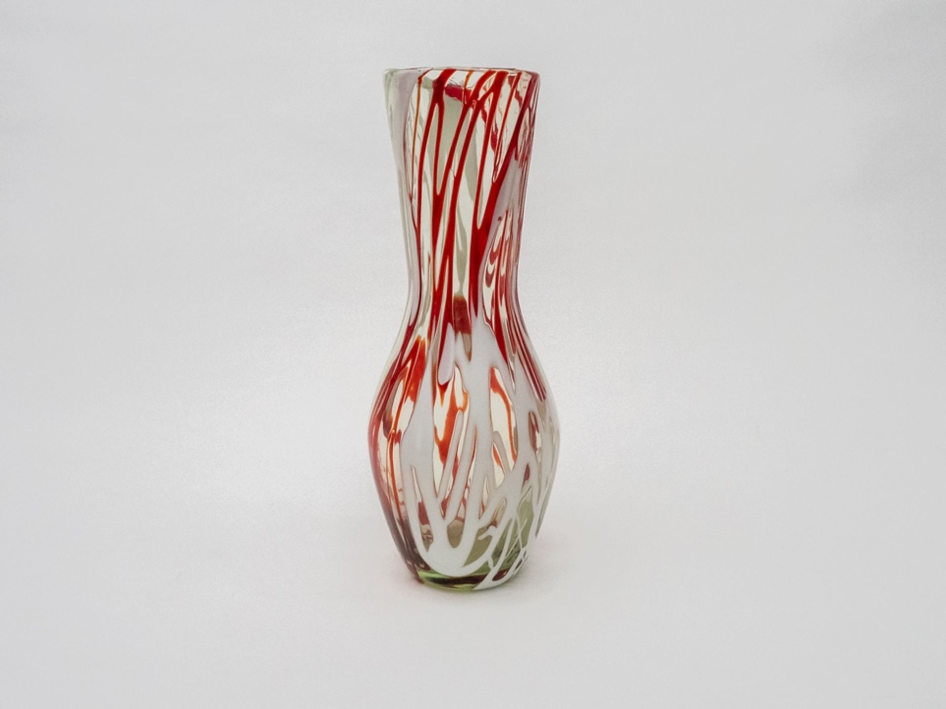 Rot-weiße Murano-Glasvase