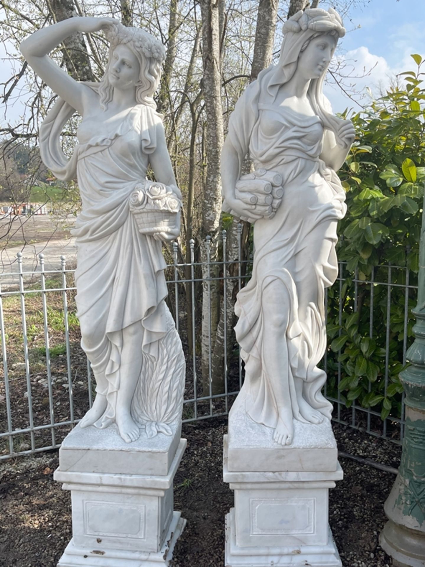 Monumentale Marmorfiguren "Vier Jahreszeiten" - Bild 11 aus 18