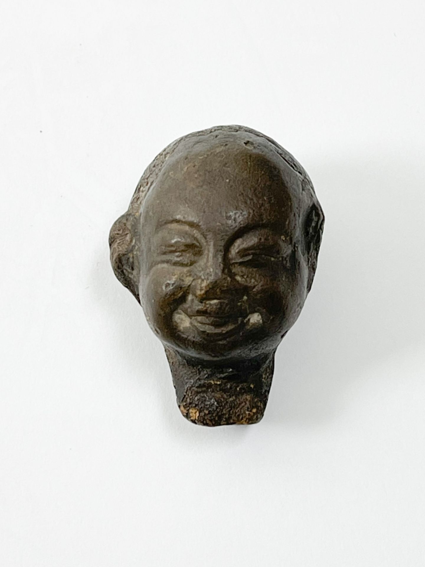 Kleiner geschnitzter Buddha/Chinese - Image 2 of 8
