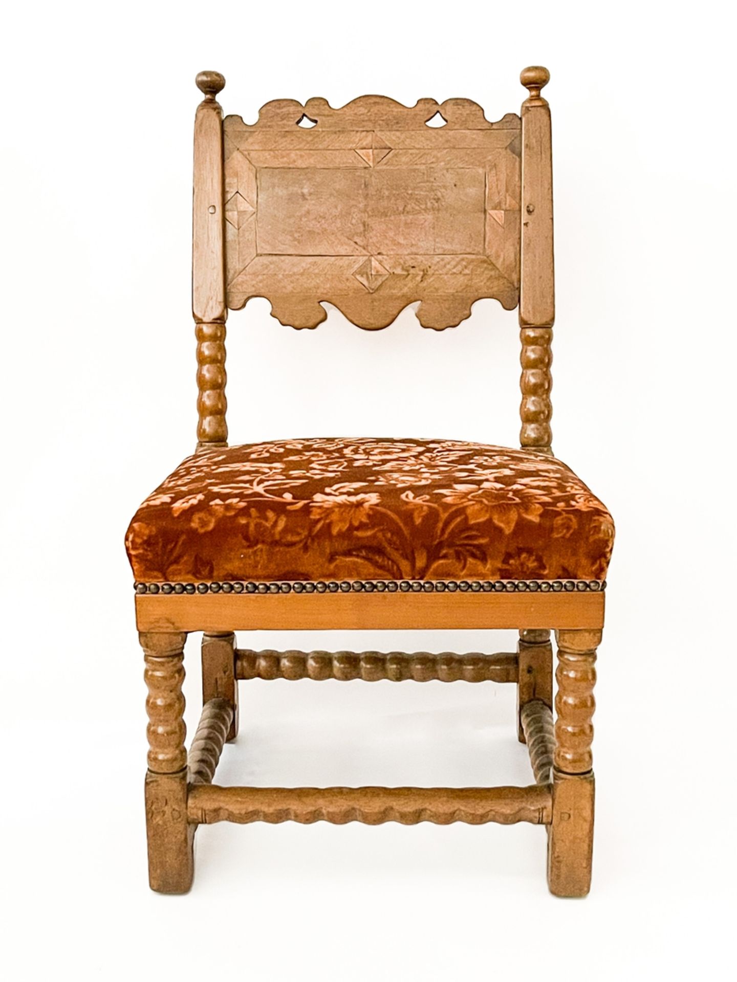 Intarsierter barocker Stuhl