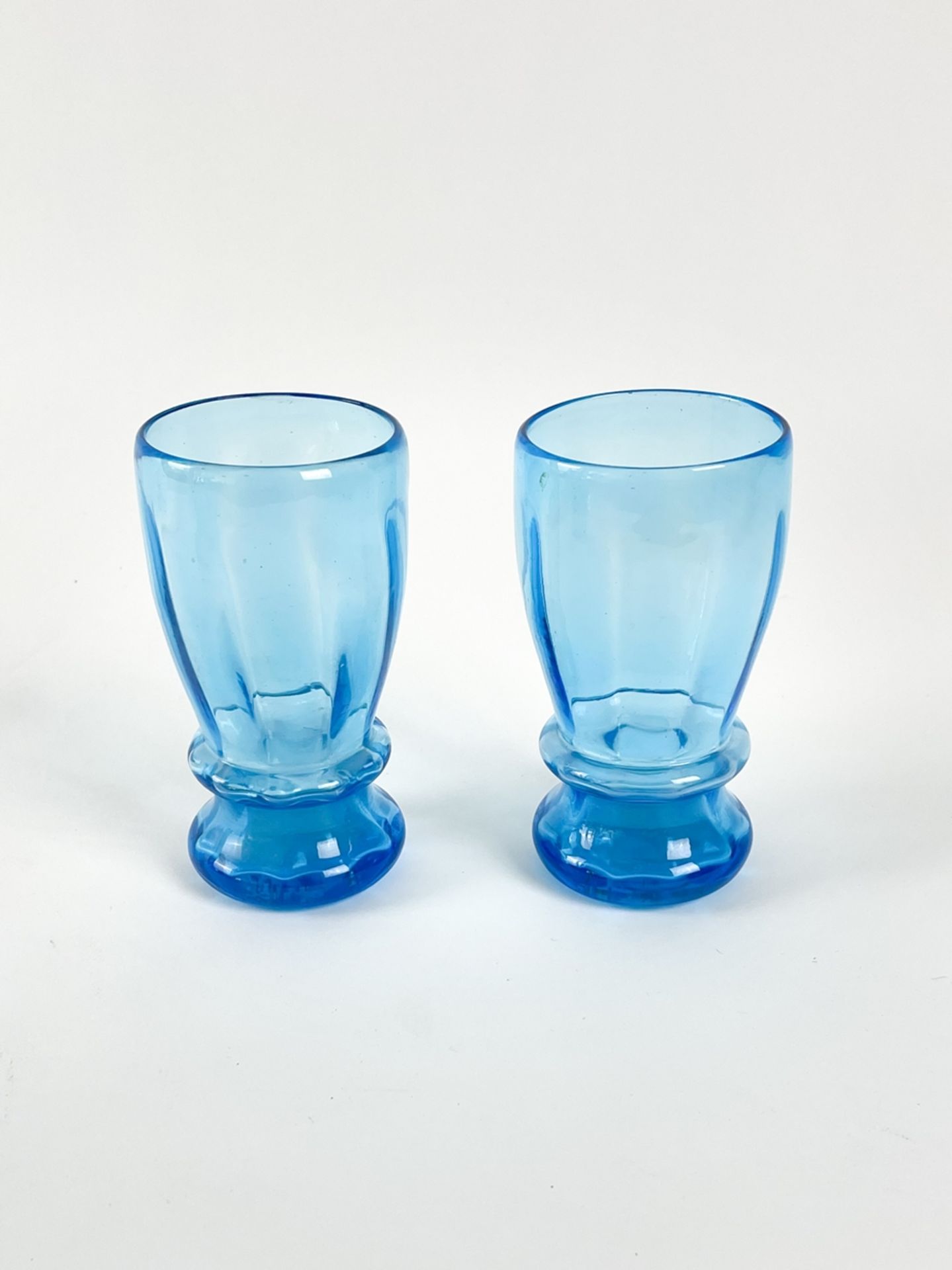 Blauer Glaskrug mit zwei Bechern  - Bild 6 aus 7