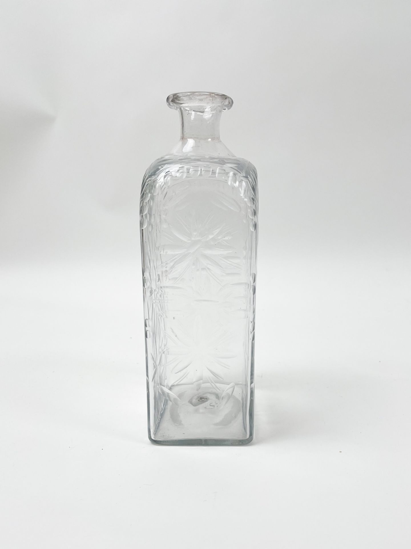 Gravierte Schnapsflasche aus Glas - Image 3 of 6