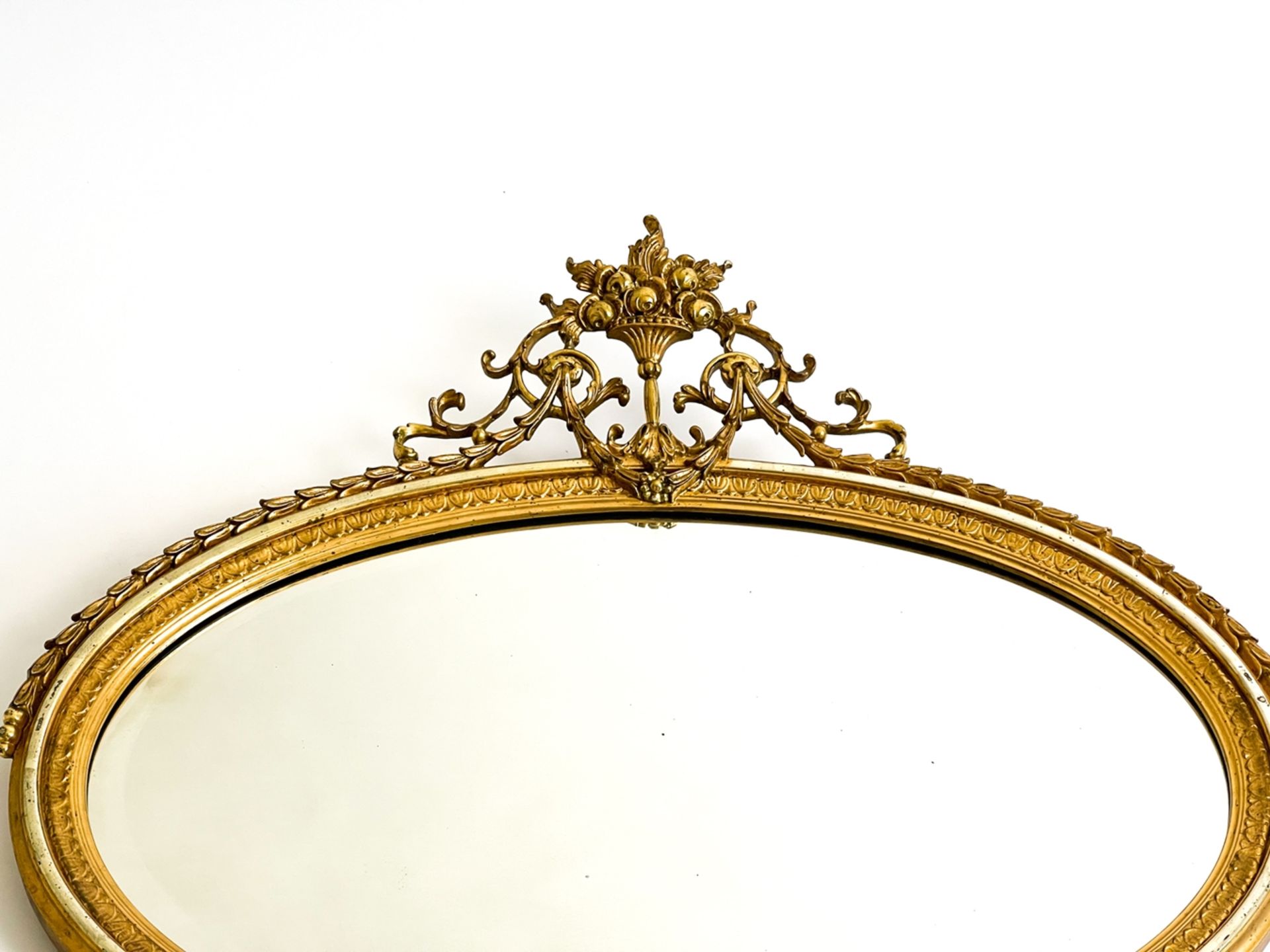 Goldener Ovaler Prunkspiegel  - Bild 2 aus 3
