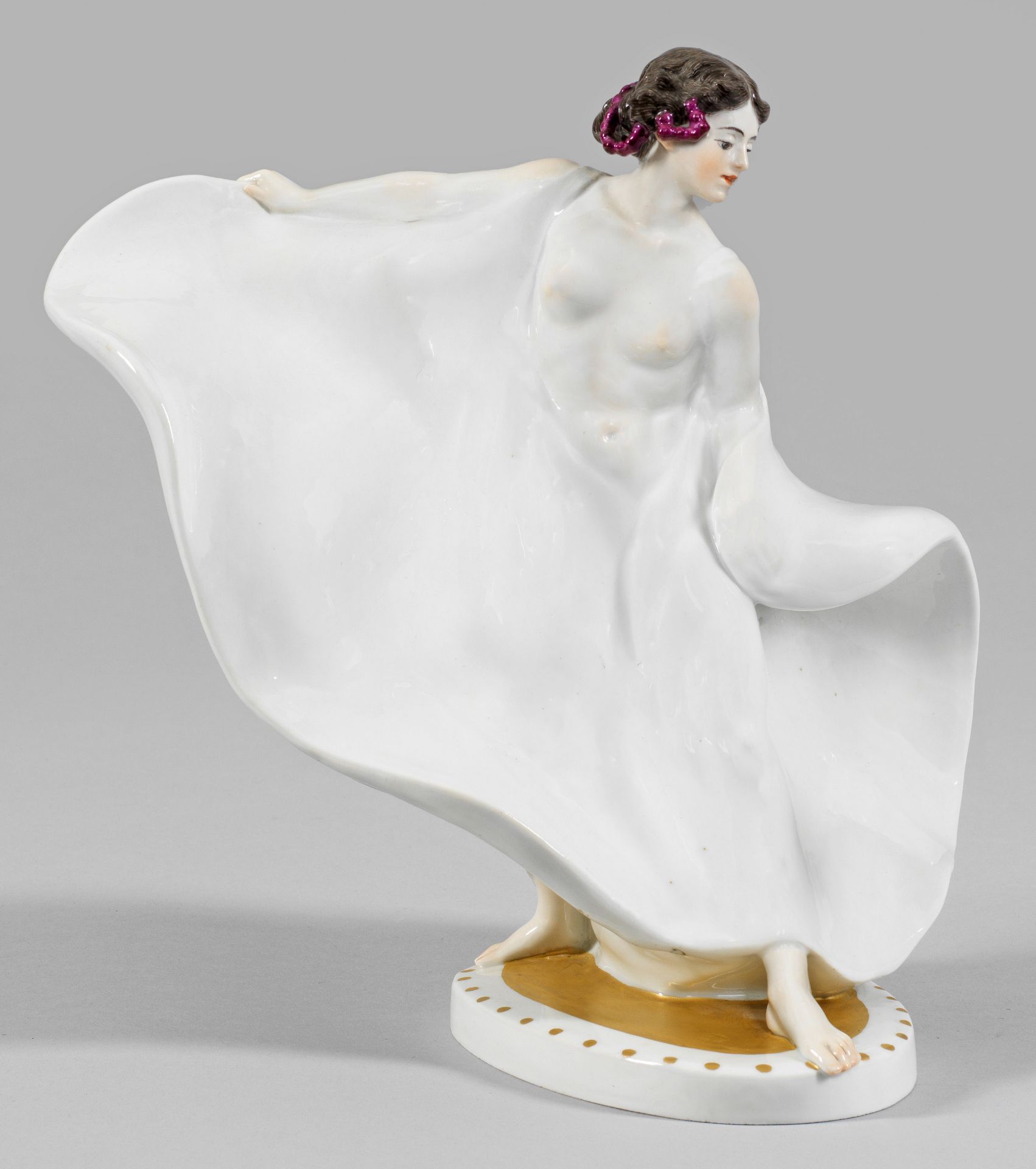 Jugendstil-Figur der Tänzerin "Loie Fuller"