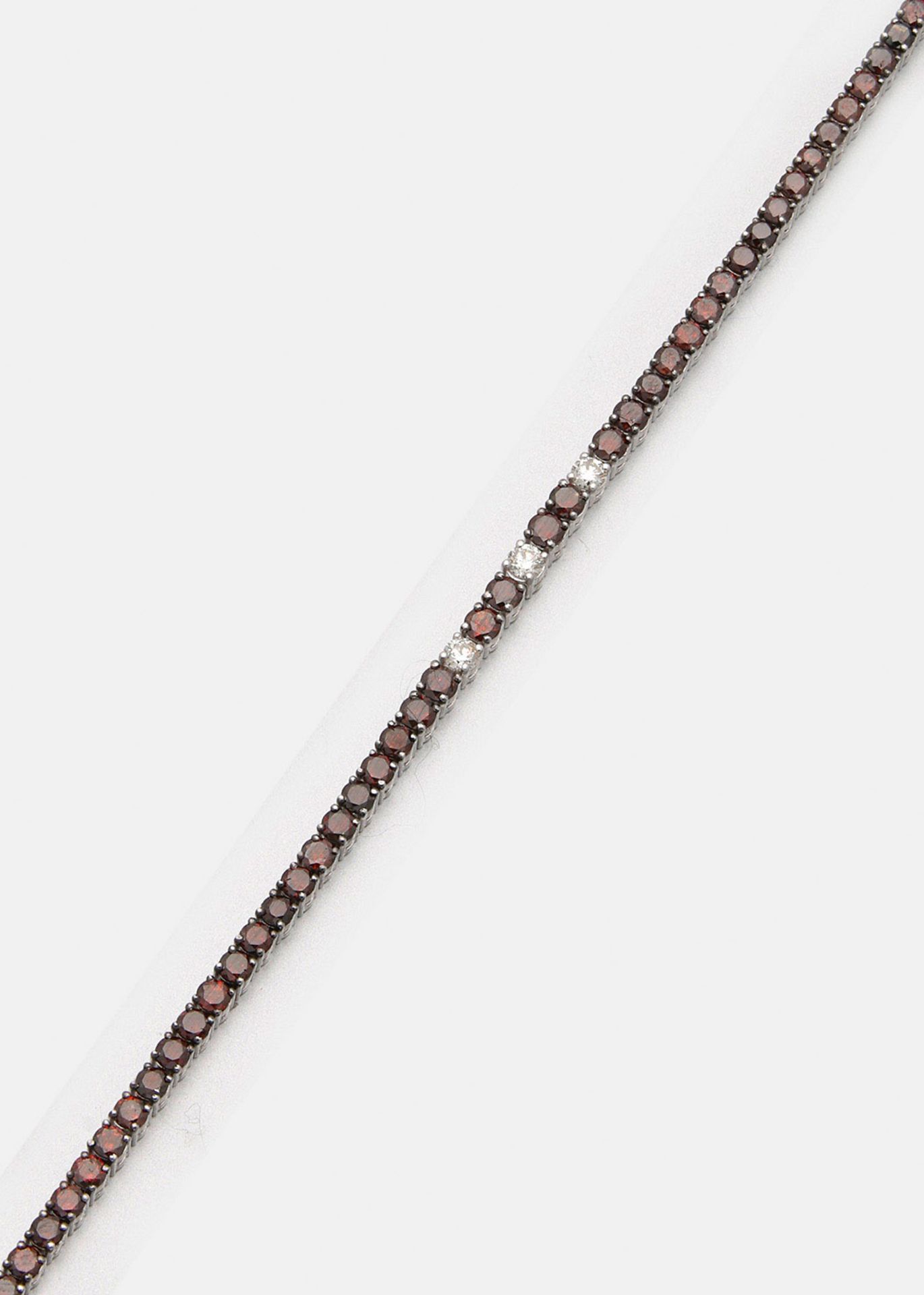 Feines Fancy-Diamant-Rivière-Armband