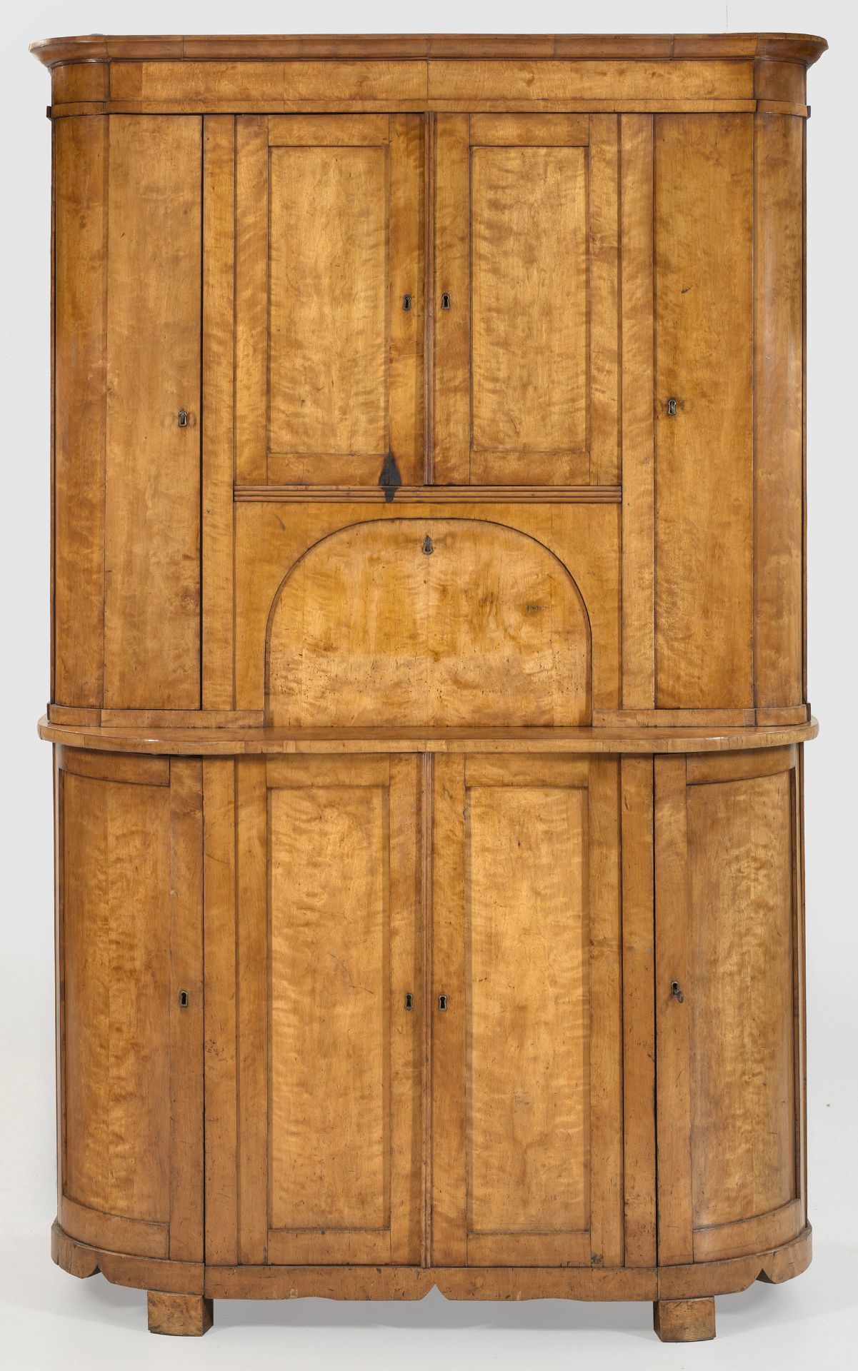 Großer Biedermeier-Geschirrschrank