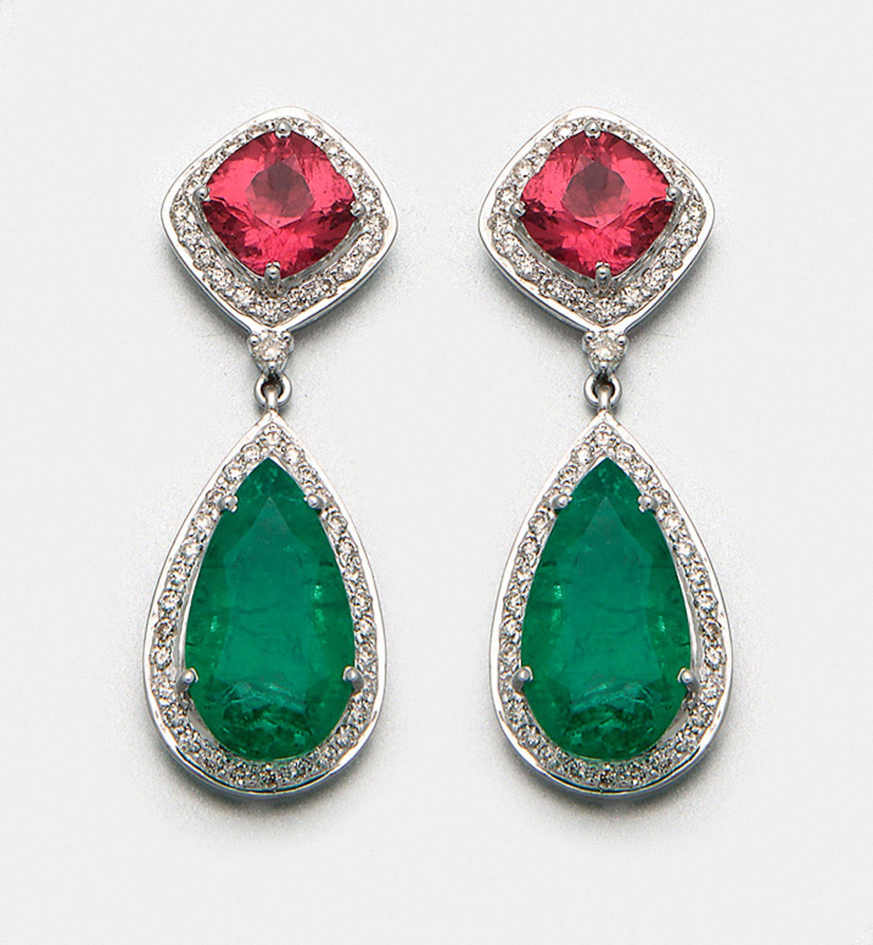 Paar elegante Smaragd-Turmalin-Ohrgehänge