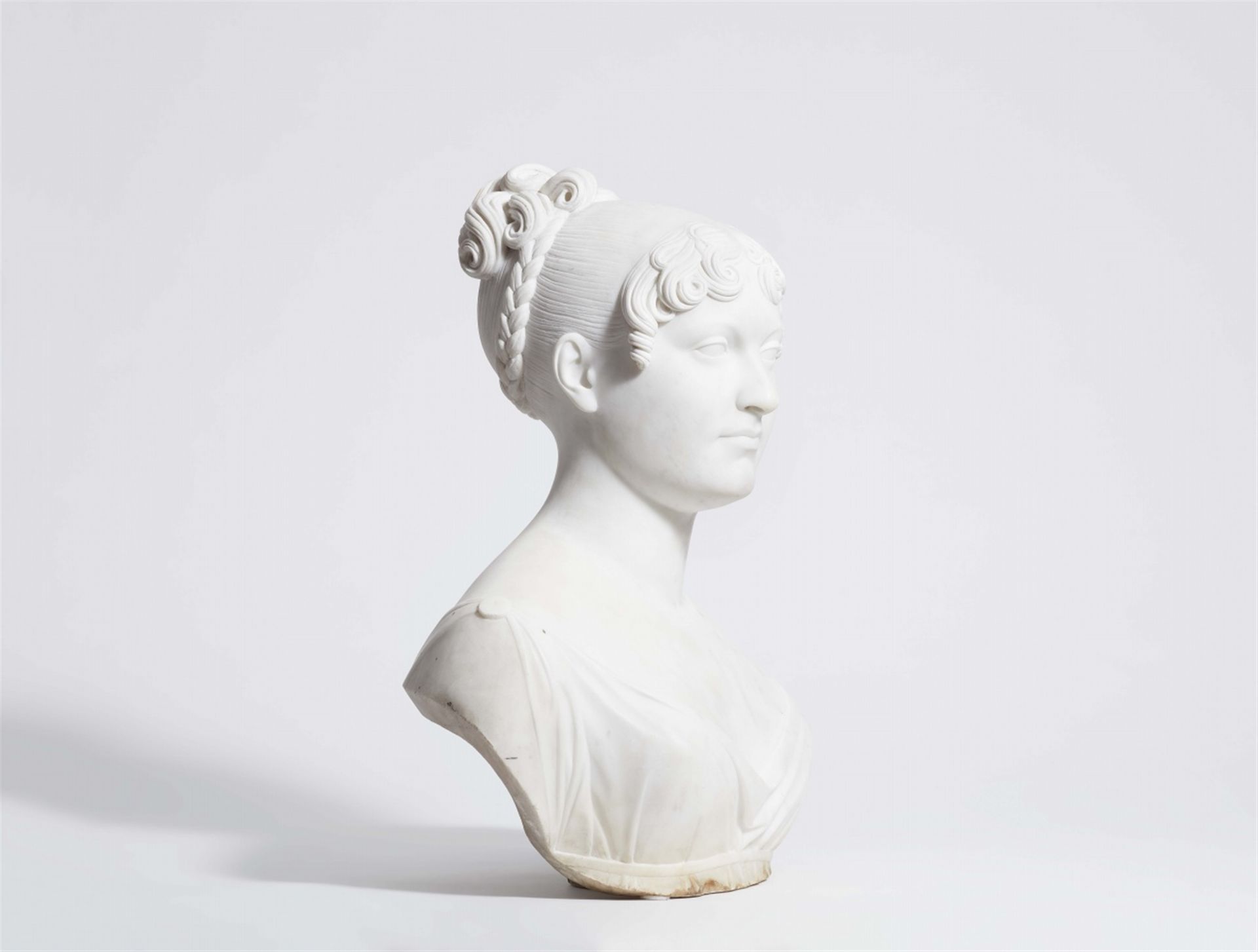 A French marble bust of a lady - Image 2 of 3