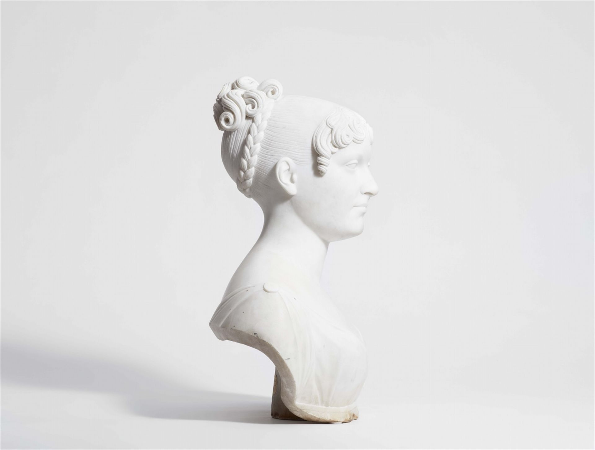 A French marble bust of a lady - Image 3 of 3