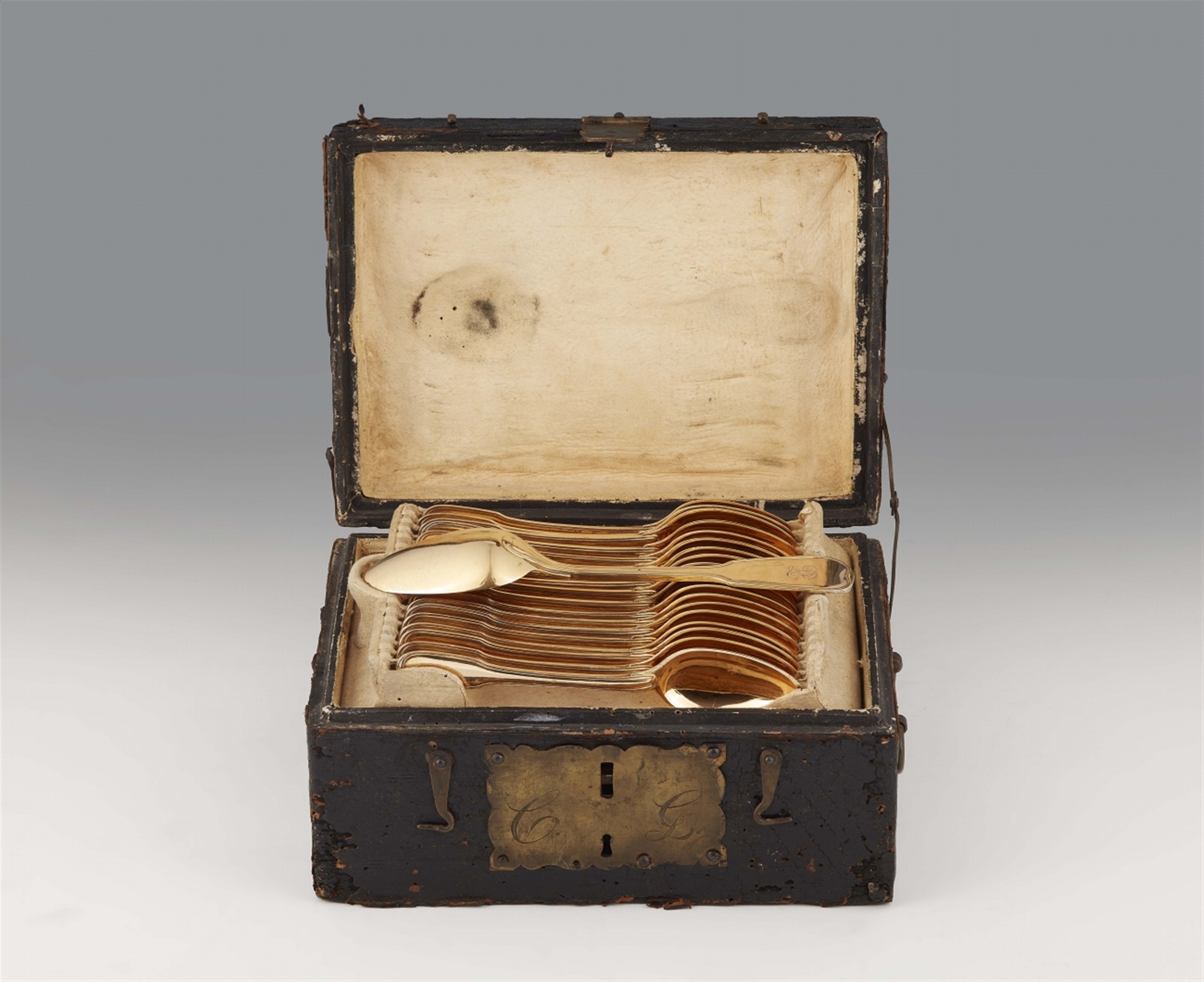 A Strasbourg silver dessert cutlery set in a leather case