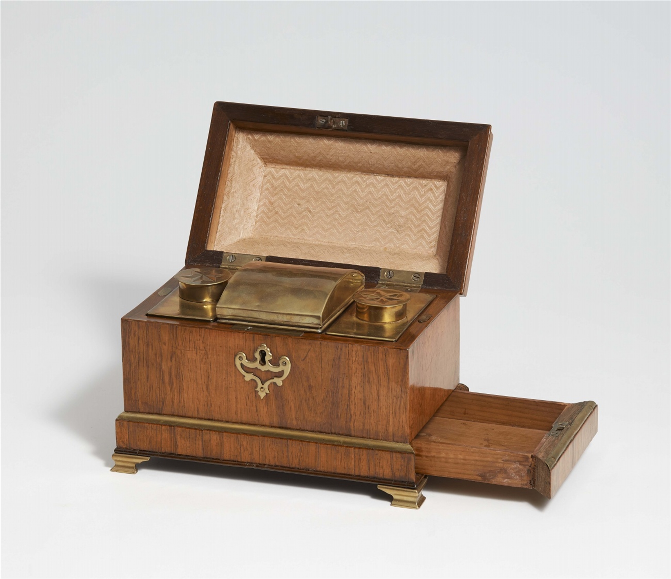 A rosewood tea caddy by Abraham Roentgen - Image 3 of 3