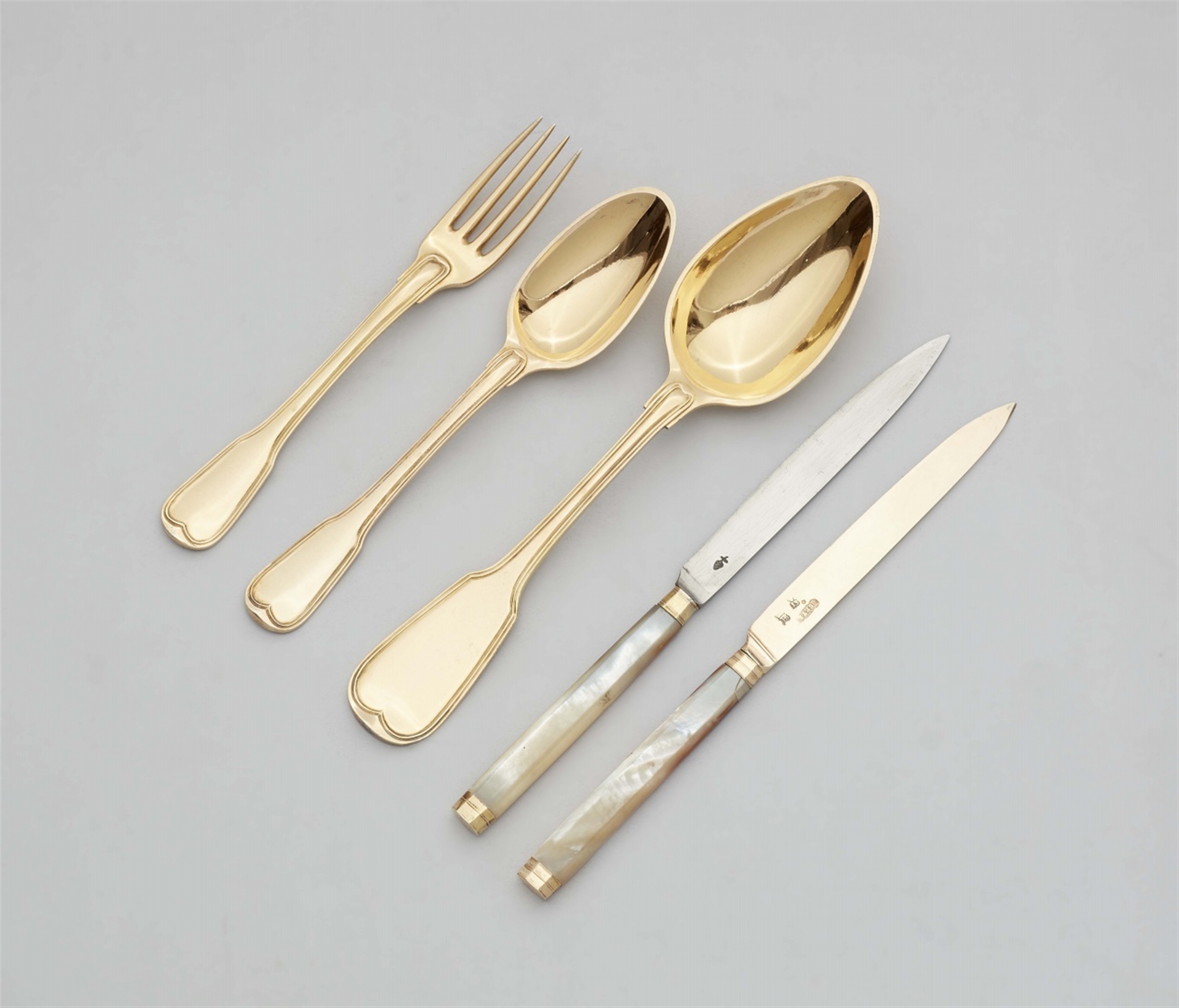 A Strasbourg silver dessert cutlery set in a leather case - Image 4 of 5