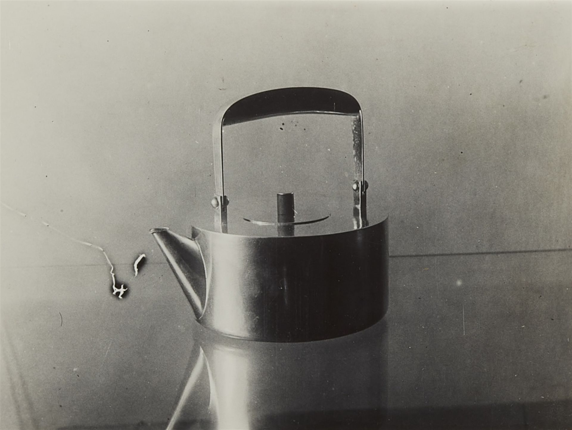Bauhaus-Photographie<BR>Ohne Titel (Objekte aus der Metallwerkstatt) - Bild 4 aus 6