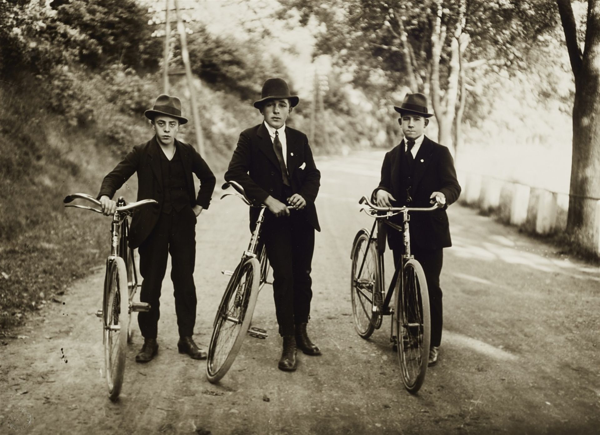 August Sander<BR>Jungbauern