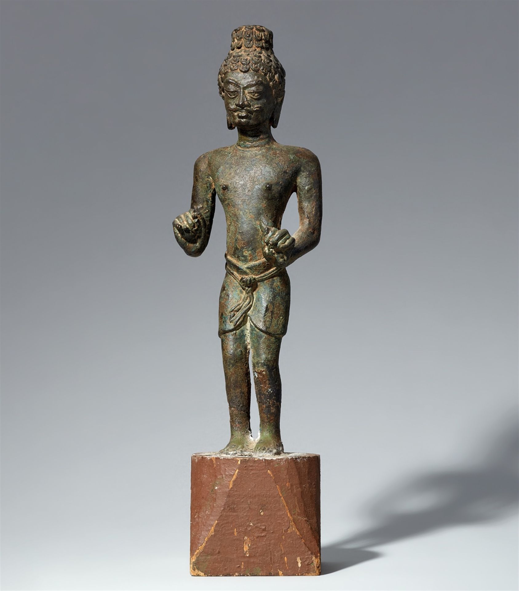 Figur des Avalokiteshvara. Bronze. Thailand, Provinz Buriram. 7./8.Jh.