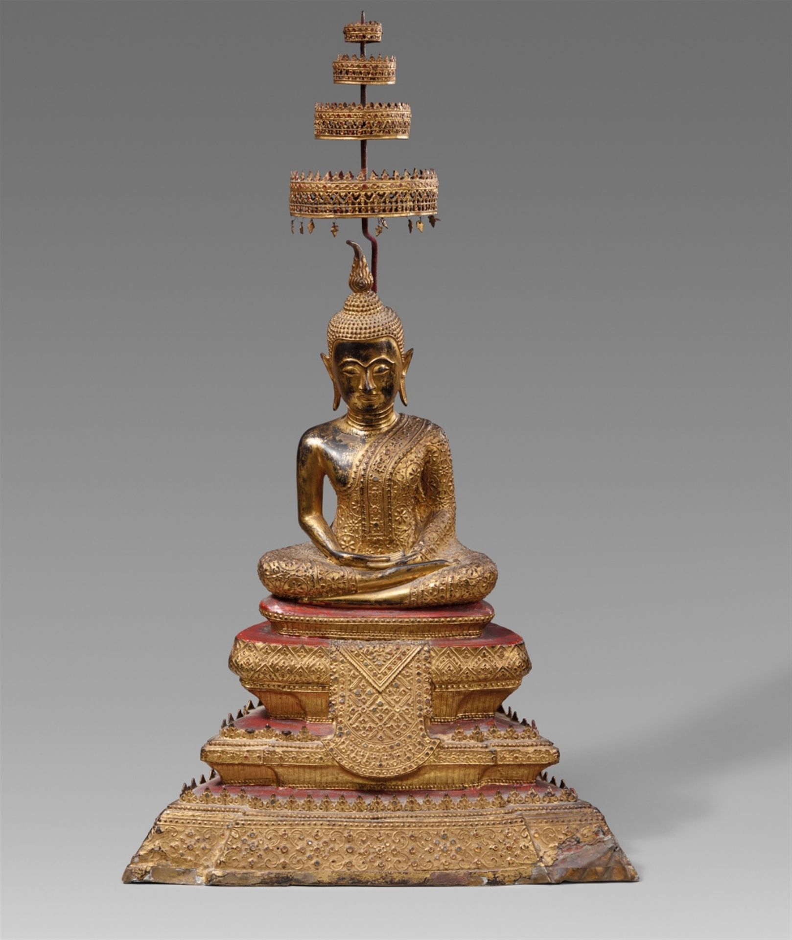 Buddha Shakyamuni. Bronze, über Schwarzlack vergoldet, und roter Lack. Thailand, Ratanakosin. 19. Jh